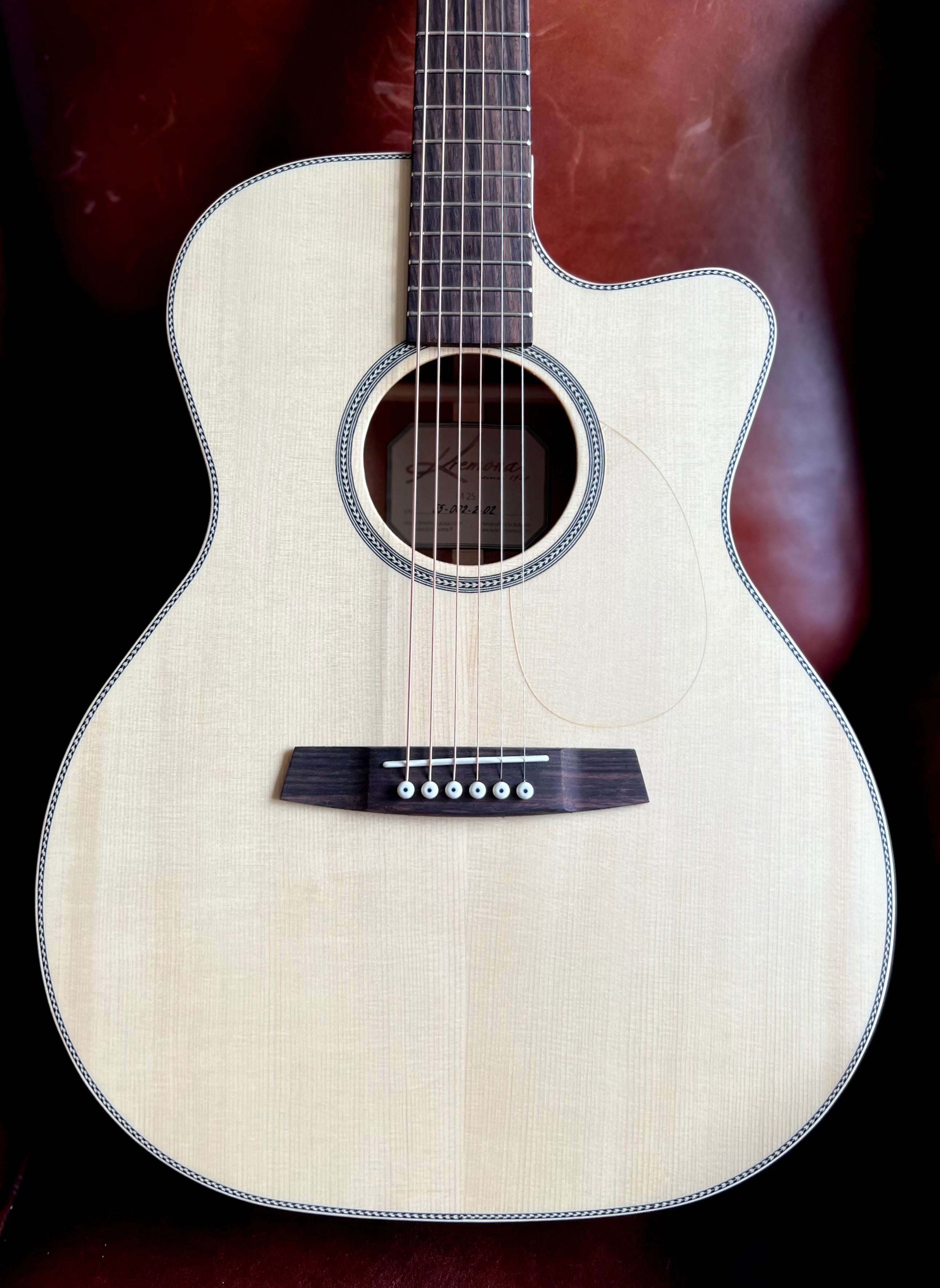 Kremona M25 Cutaway Acoustic Guitar, Acoustic Guitar for sale at Richards Guitars.