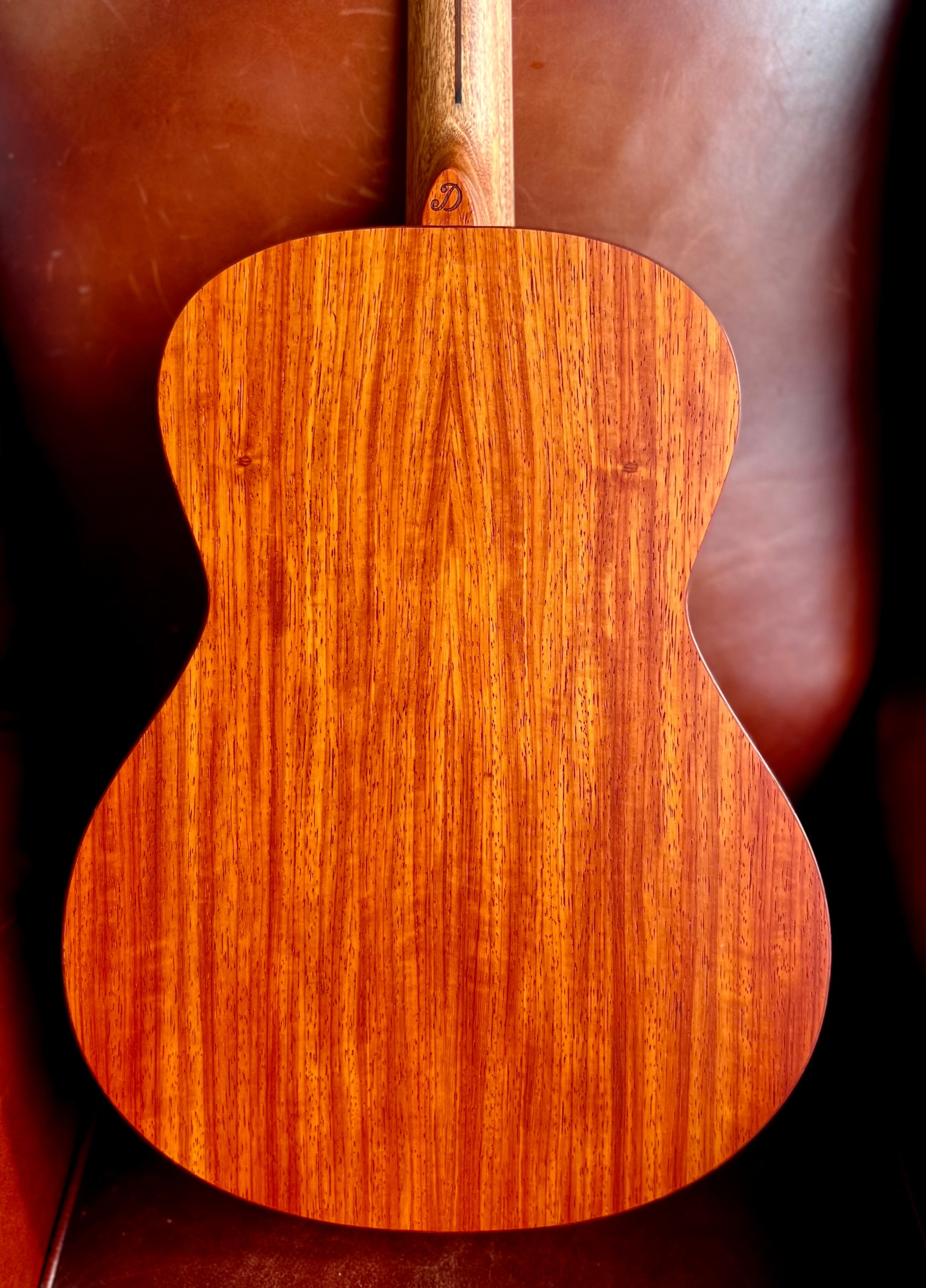 Dowina PADAUK OMG TSWS (Thermo Cured Swiss Spruce), Acoustic Guitar for sale at Richards Guitars.