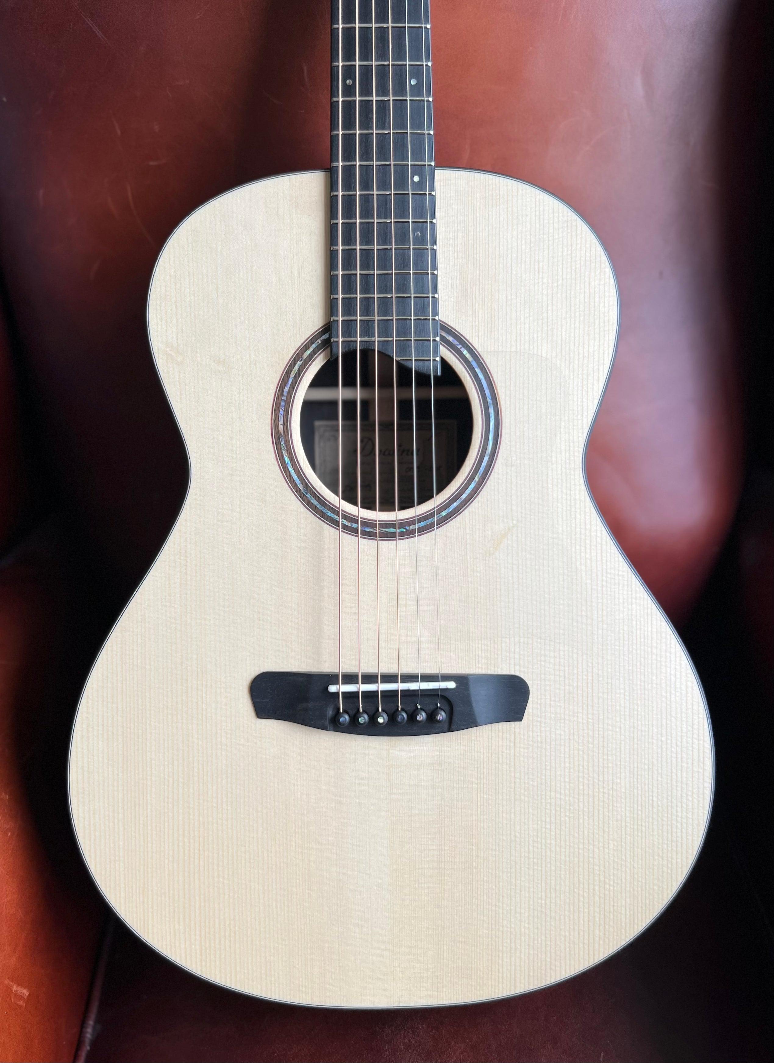 Dowina Rosewood OMG Spruce. OM Body Acoustic Guitar, Acoustic Guitar for sale at Richards Guitars.