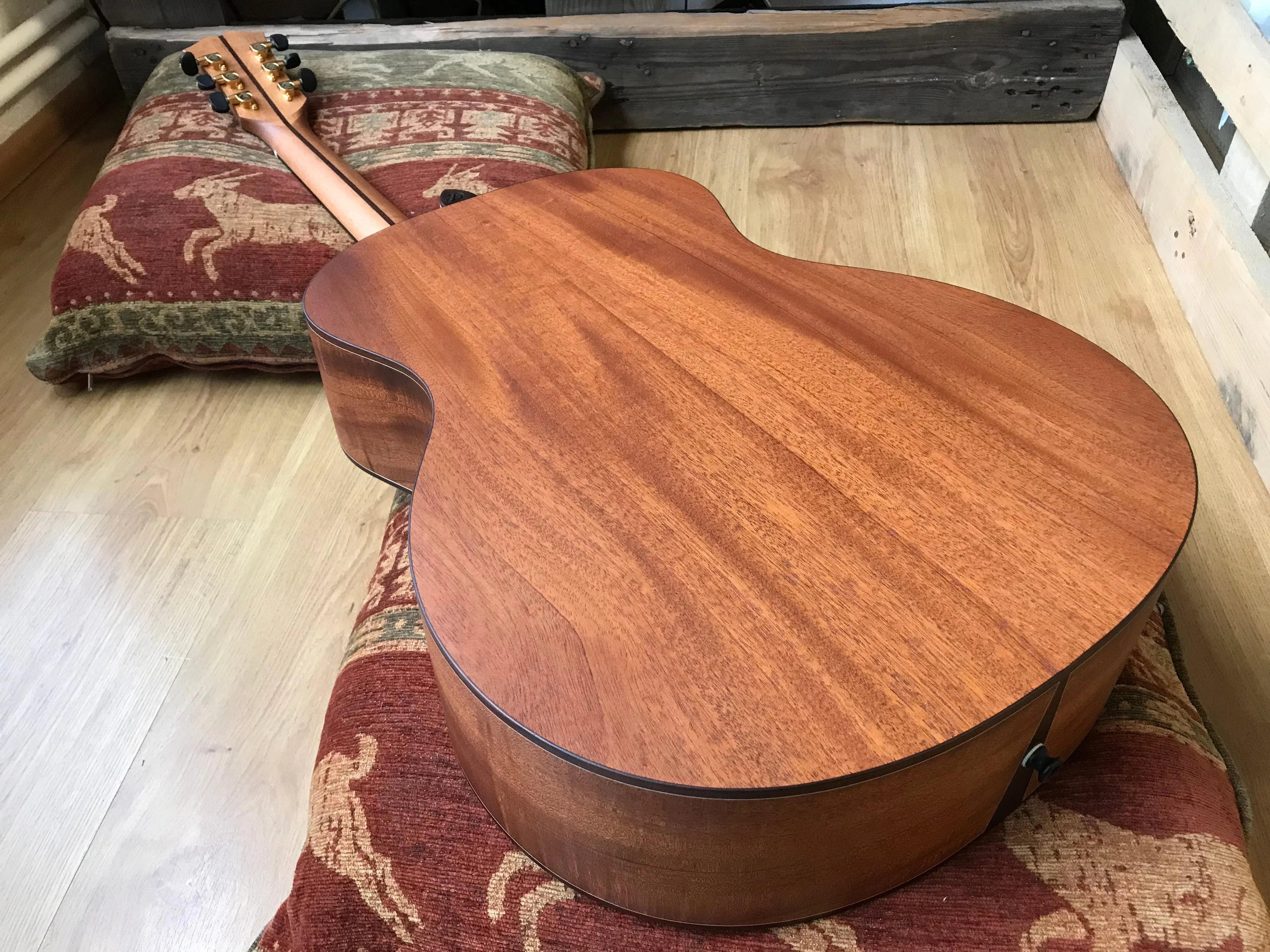 Dowina Tribute To Honduran Mahogany (15+ years old), Acoustic Guitar for sale at Richards Guitars.