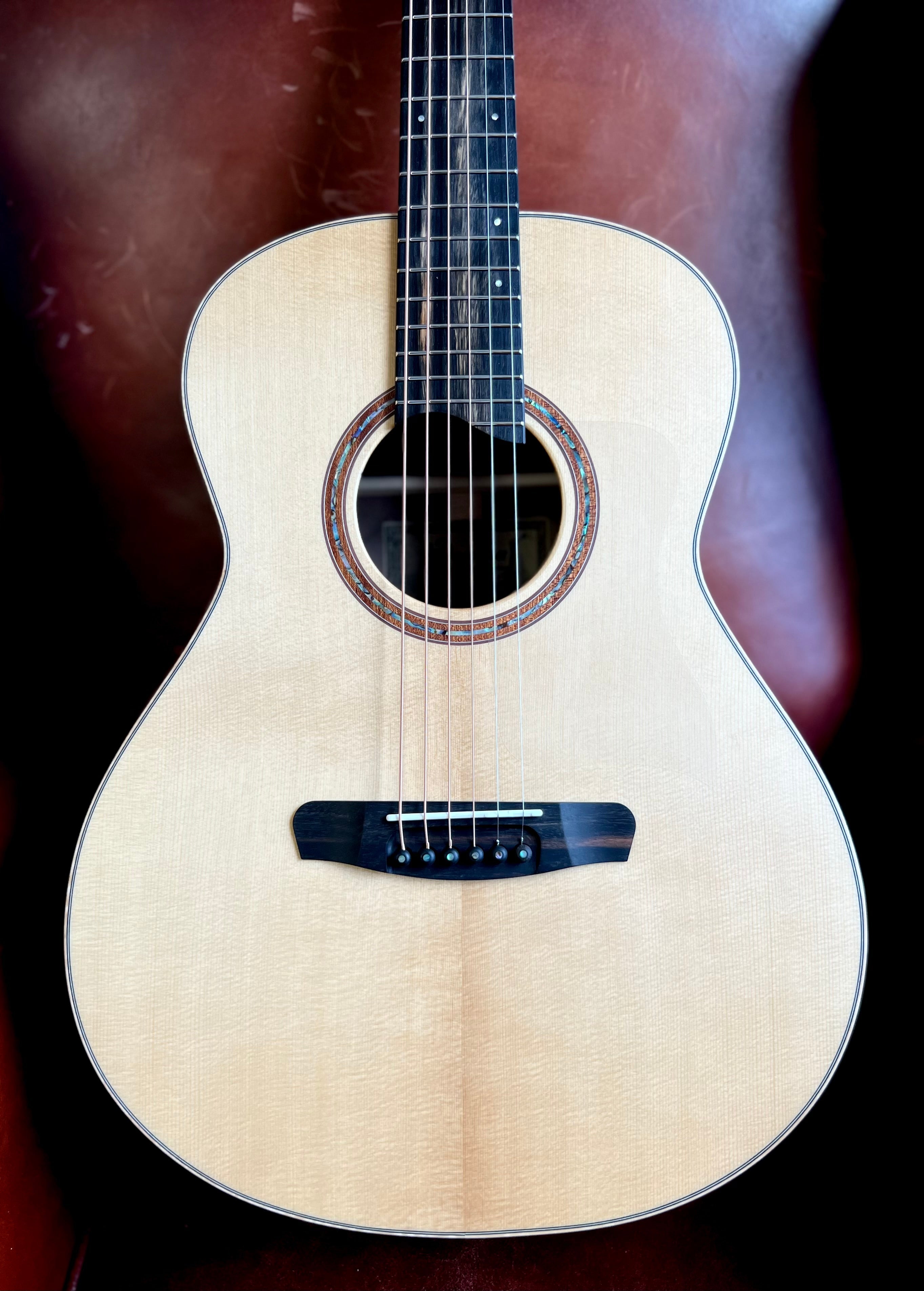 Dowina Walnut OMG Deluxe (Torrified Semi-Gloss Swiss Moon Spruce), Acoustic Guitar for sale at Richards Guitars.