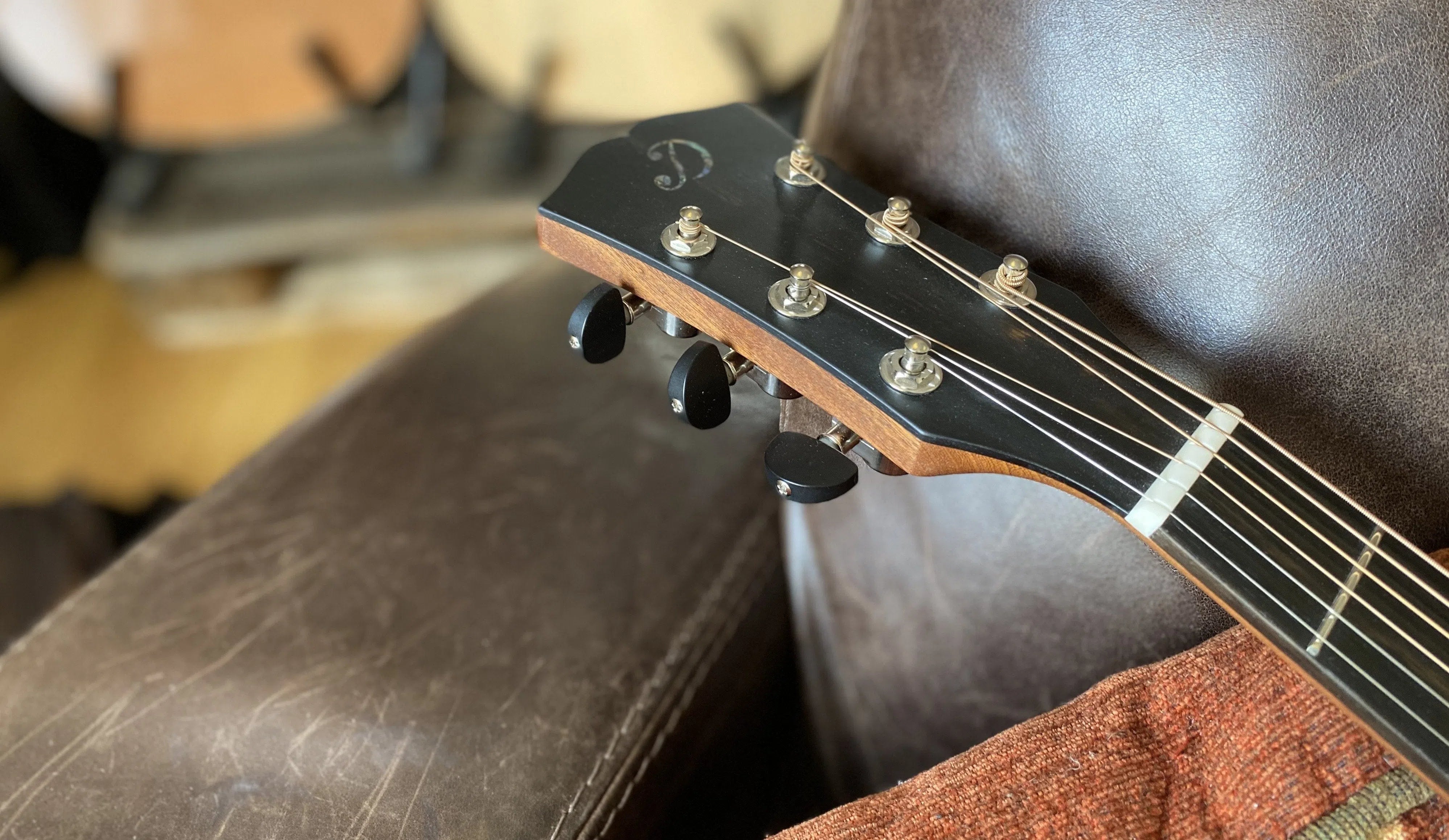 Dowina Walnut (Sol) GAC DS Left Handed, Acoustic Guitar for sale at Richards Guitars.