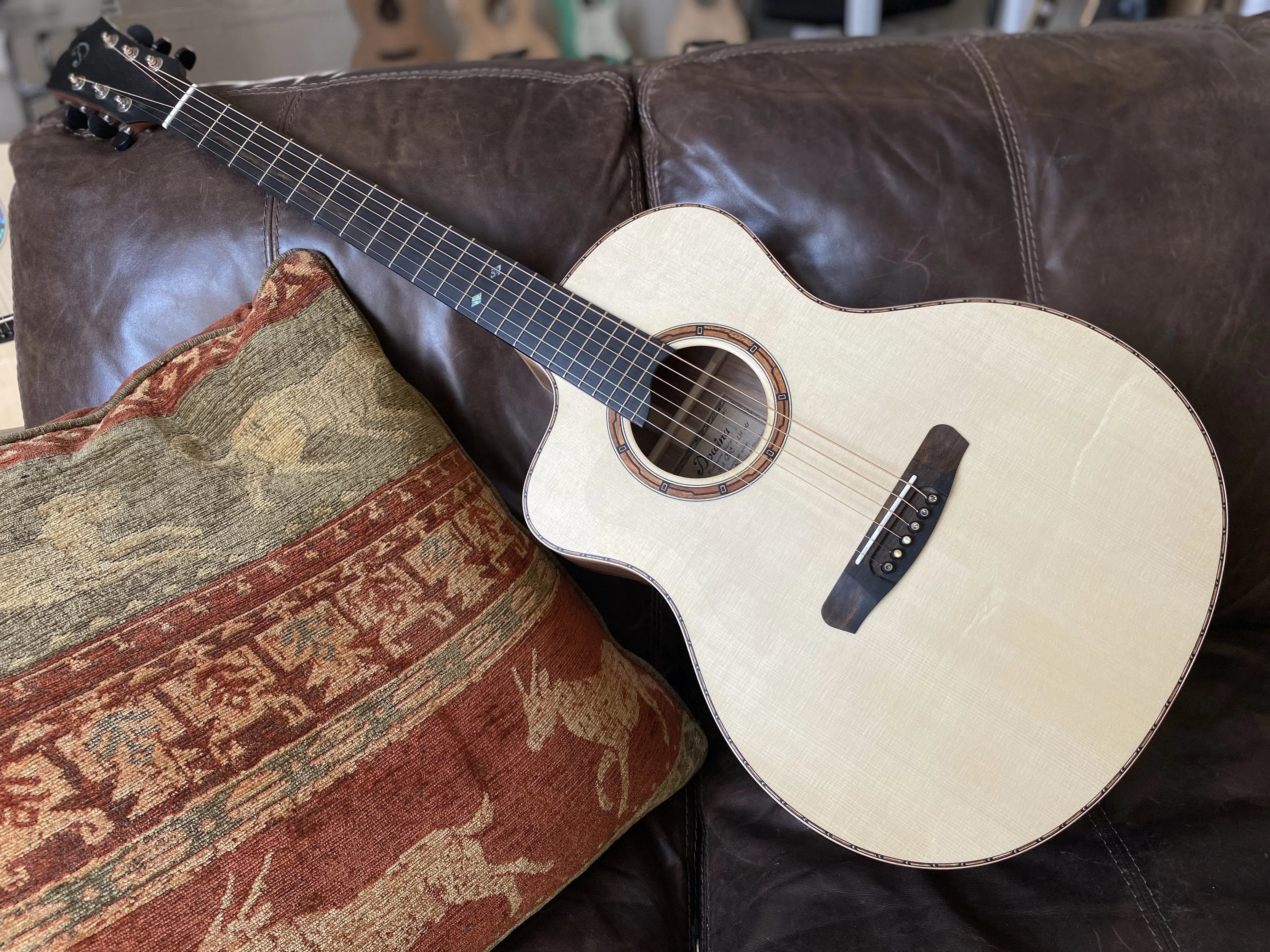 Dowina Walnut (Sol) GAC DS Left Handed, Acoustic Guitar for sale at Richards Guitars.