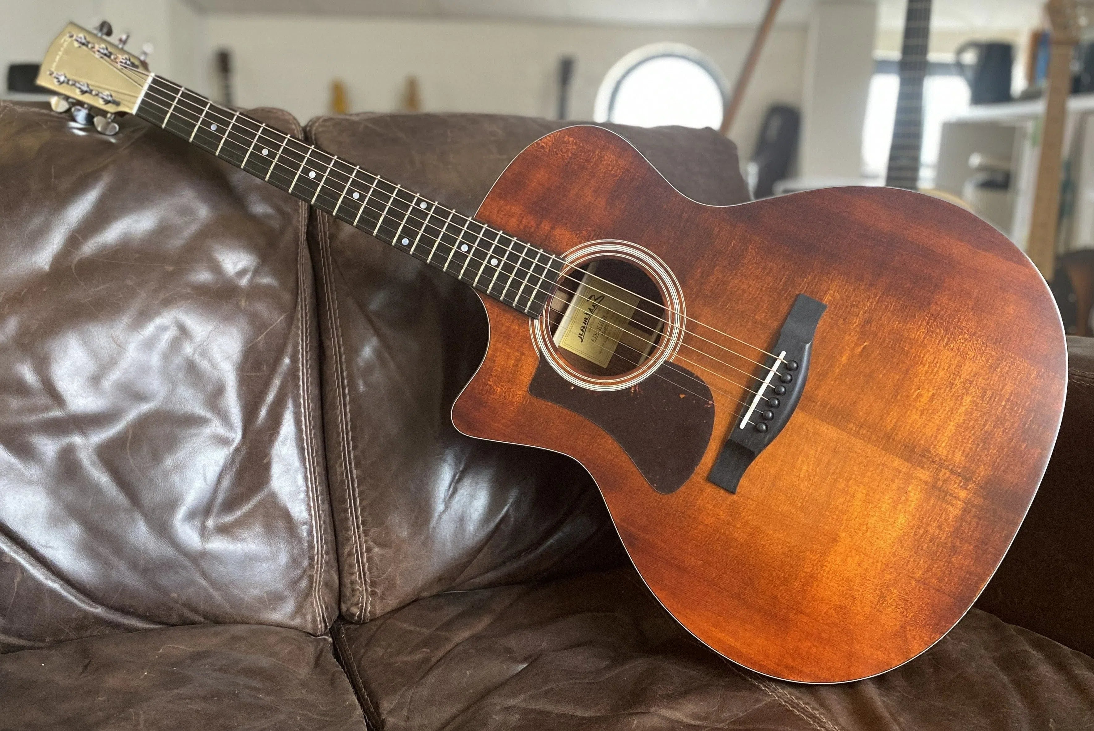 Eastman AC122L-1CE-CLA Classic Electro Acoustic Guitar Left Handed, Electro Acoustic Guitar for sale at Richards Guitars.