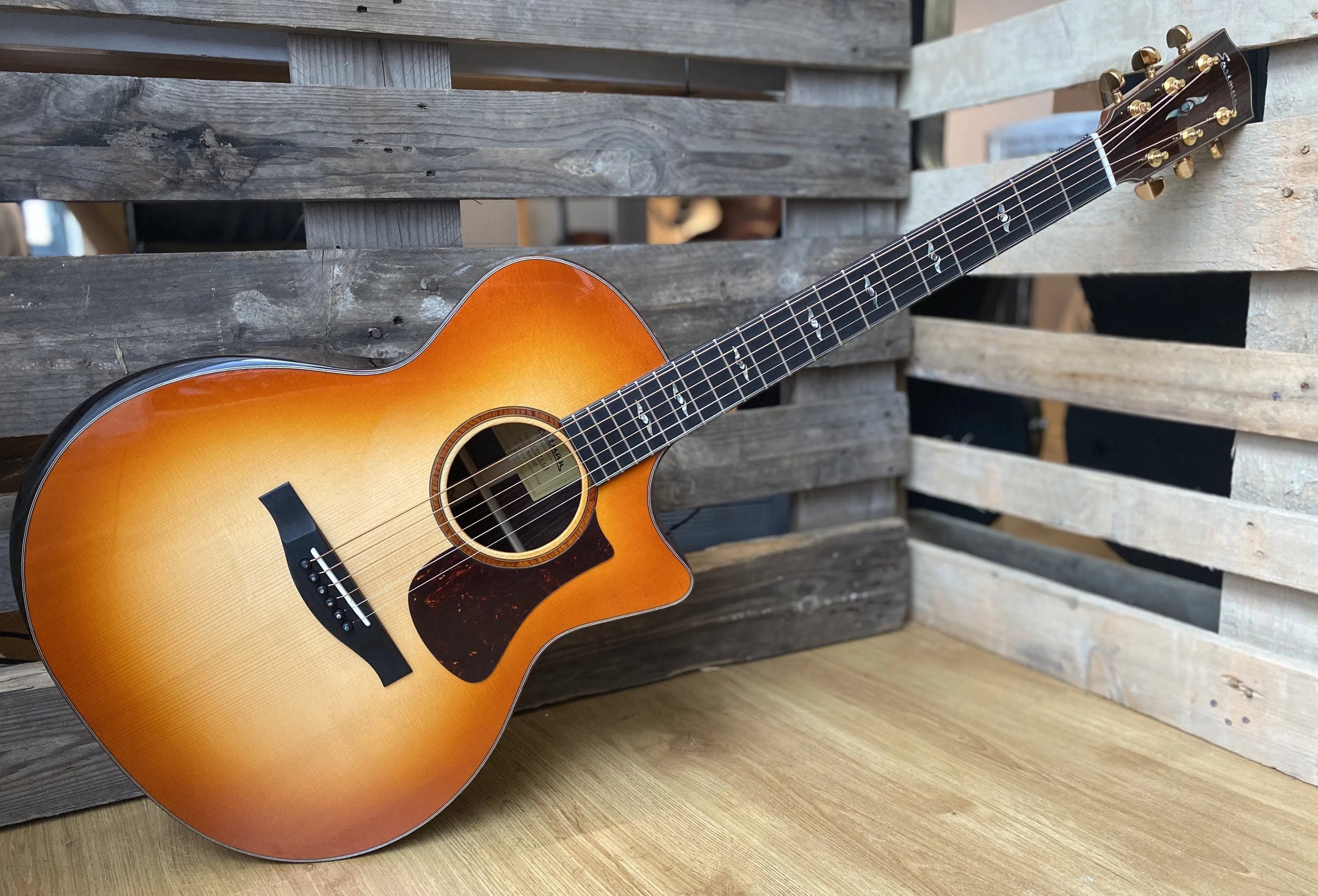 Eastman AC722CE-DF Grand Auditorium w/ cutaway, Electro Acoustic Guitar for sale at Richards Guitars.