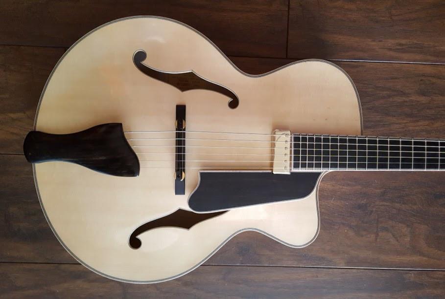 Eastman AR905CE Blonde, Electric Guitar for sale at Richards Guitars.