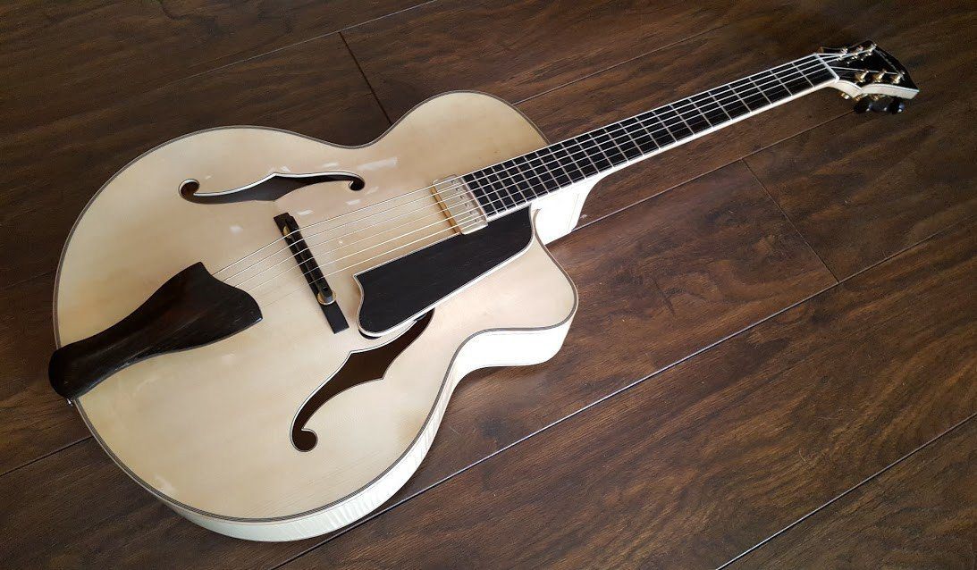 Eastman AR905CE Blonde, Electric Guitar for sale at Richards Guitars.