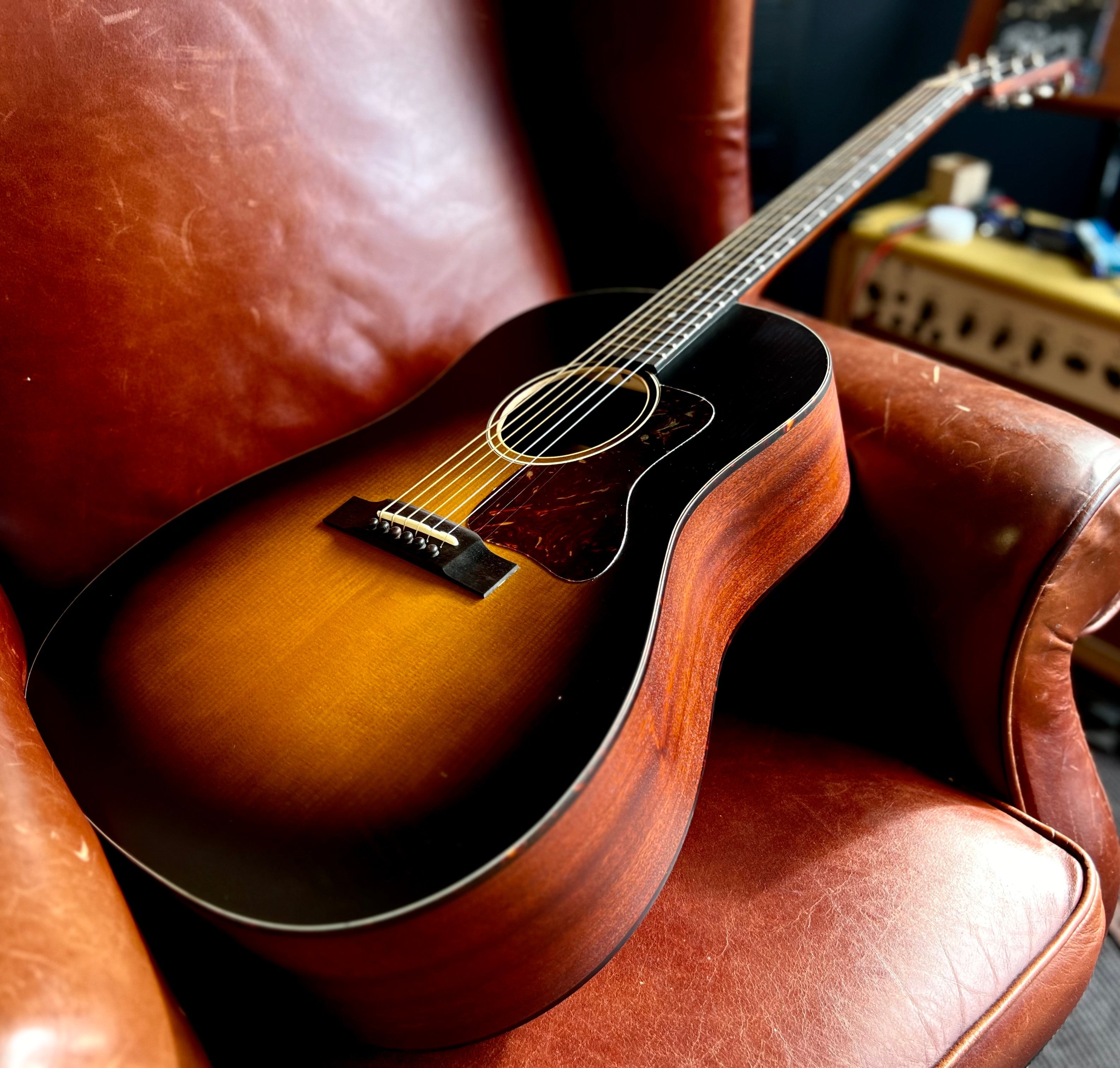 Eastman E1SS-SB, Sunburst, Acoustic Guitar, Acoustic Guitar for sale at Richards Guitars.