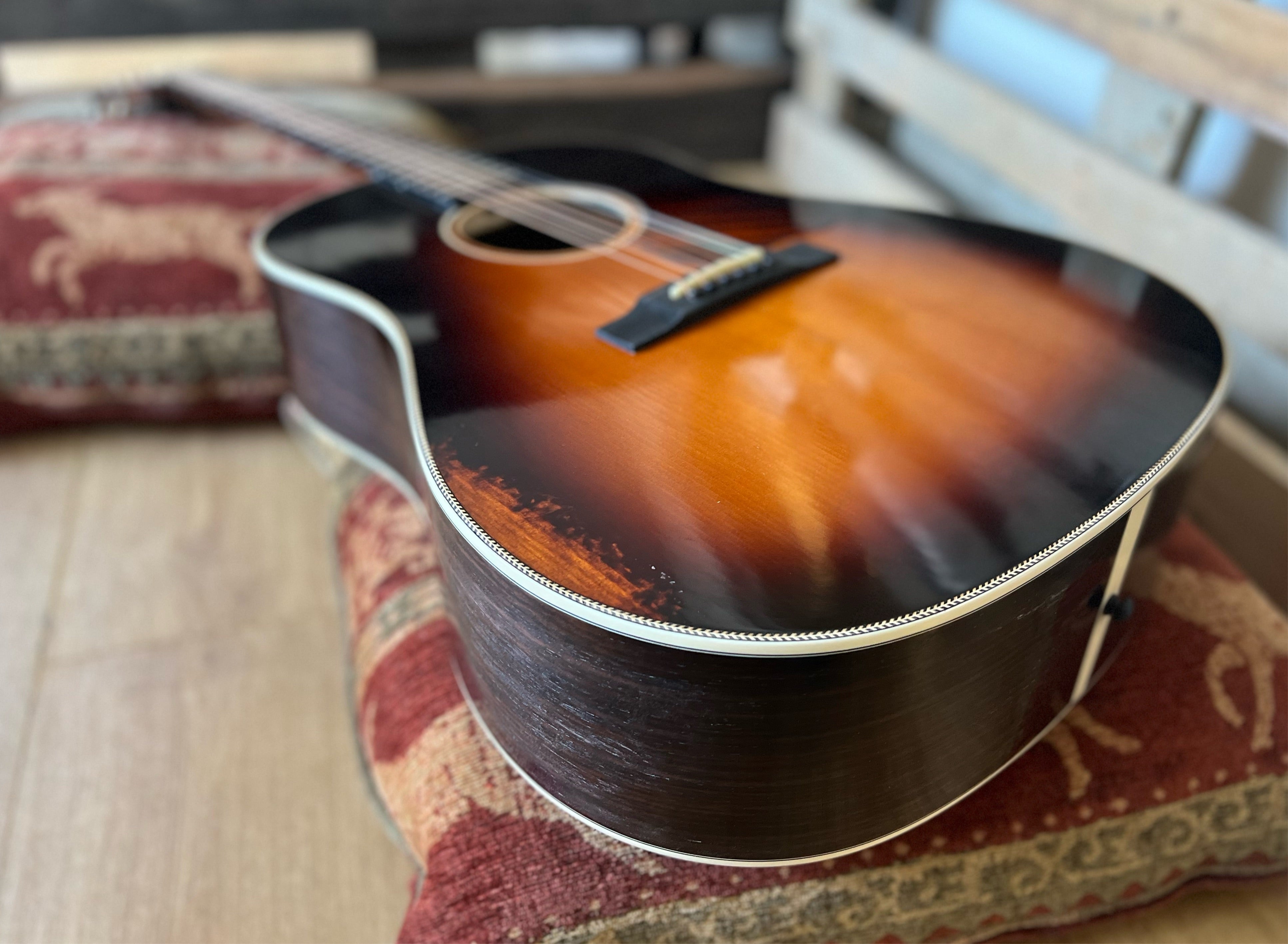 Eastman E20SS/v Slope Shoulder Dreadnought Antique Sunburst, Acoustic Guitar for sale at Richards Guitars.