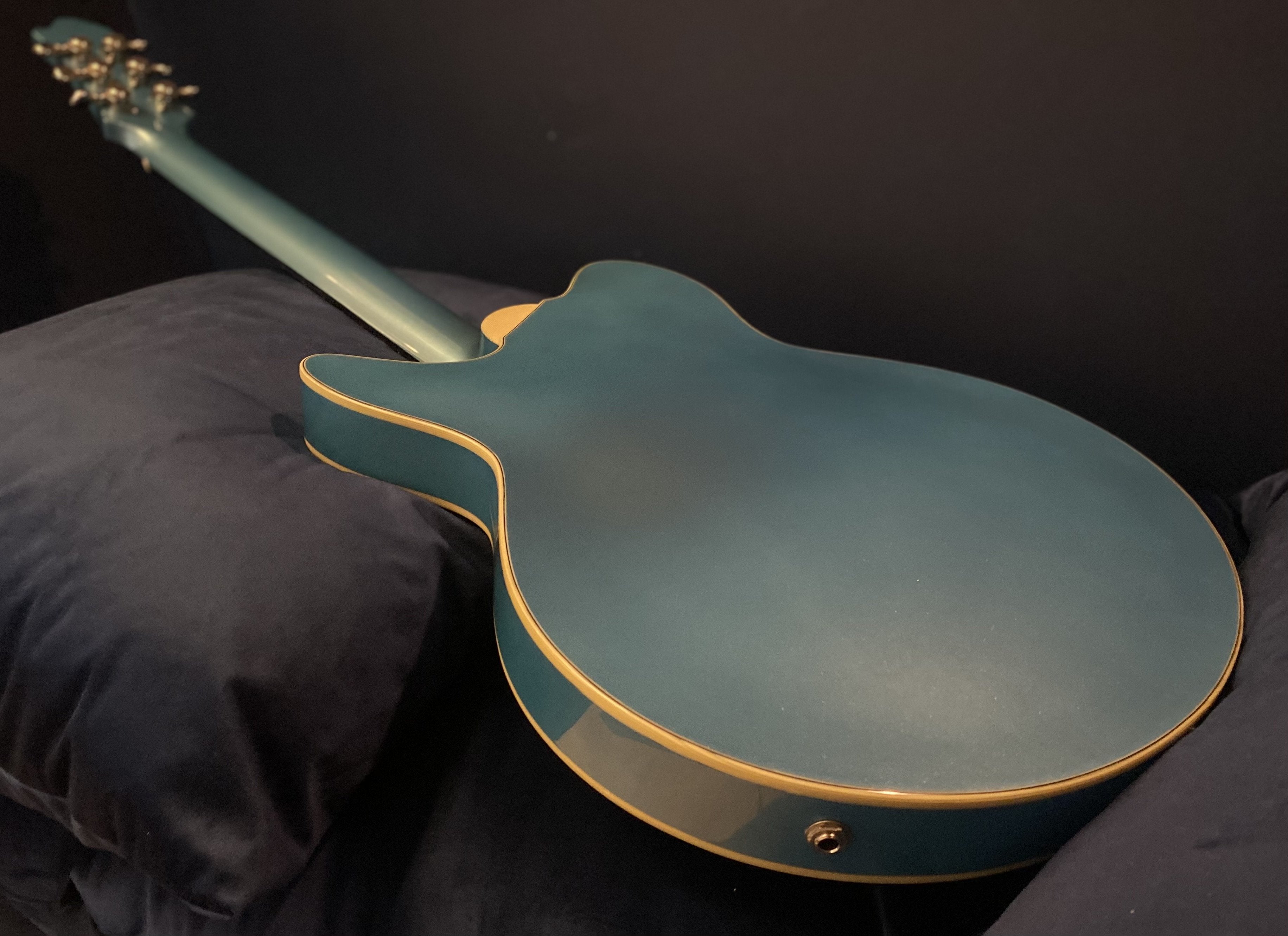 Eastman Romeo LA Celestine Blue, Electric Guitar for sale at Richards Guitars.