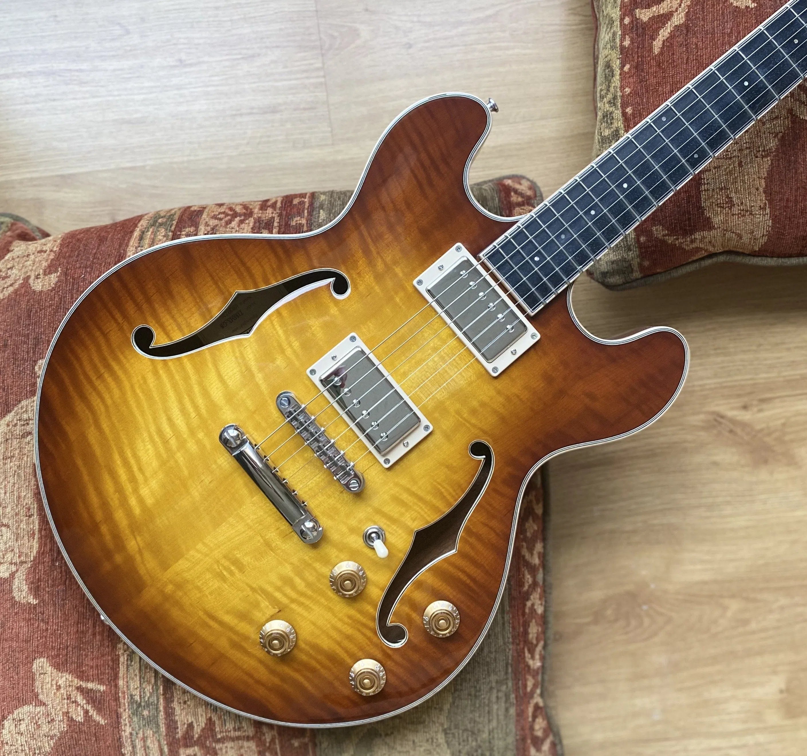 Eastman T185mx GB, Electric Guitar for sale at Richards Guitars.