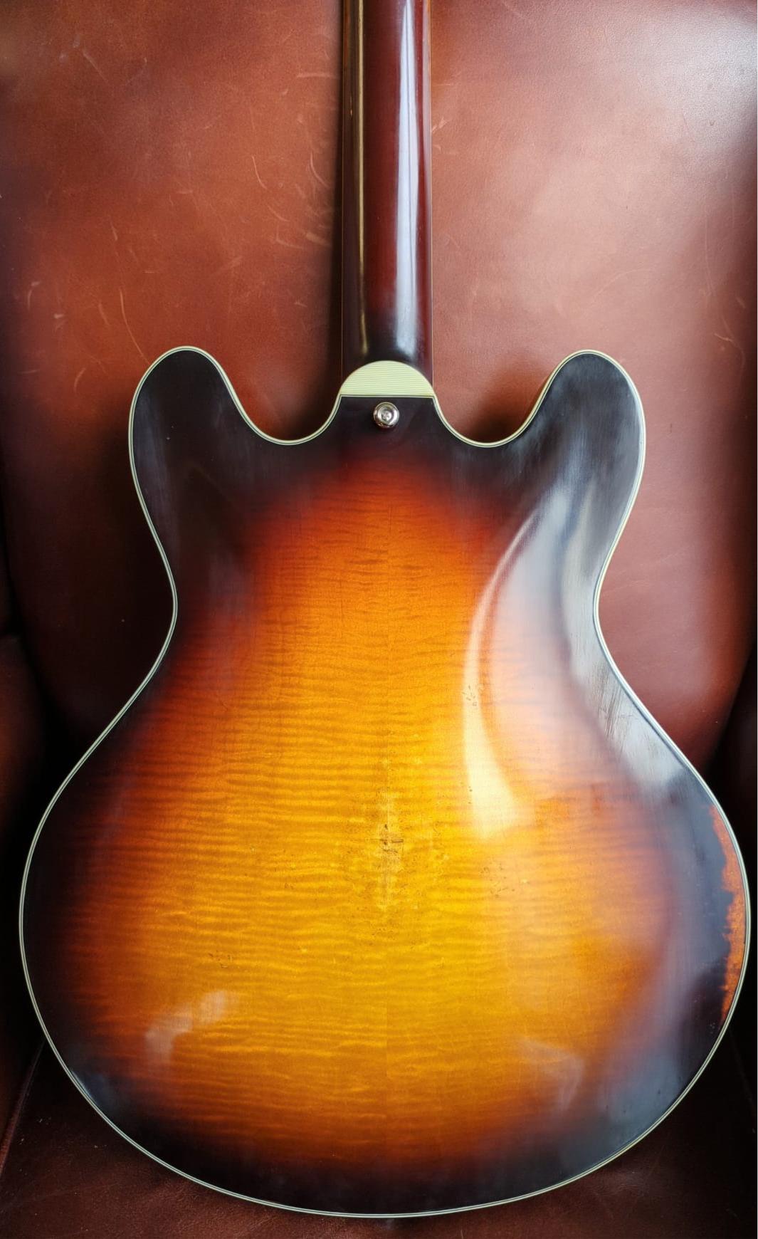 Eastman T59/v Sunburst, Electric Guitar for sale at Richards Guitars.