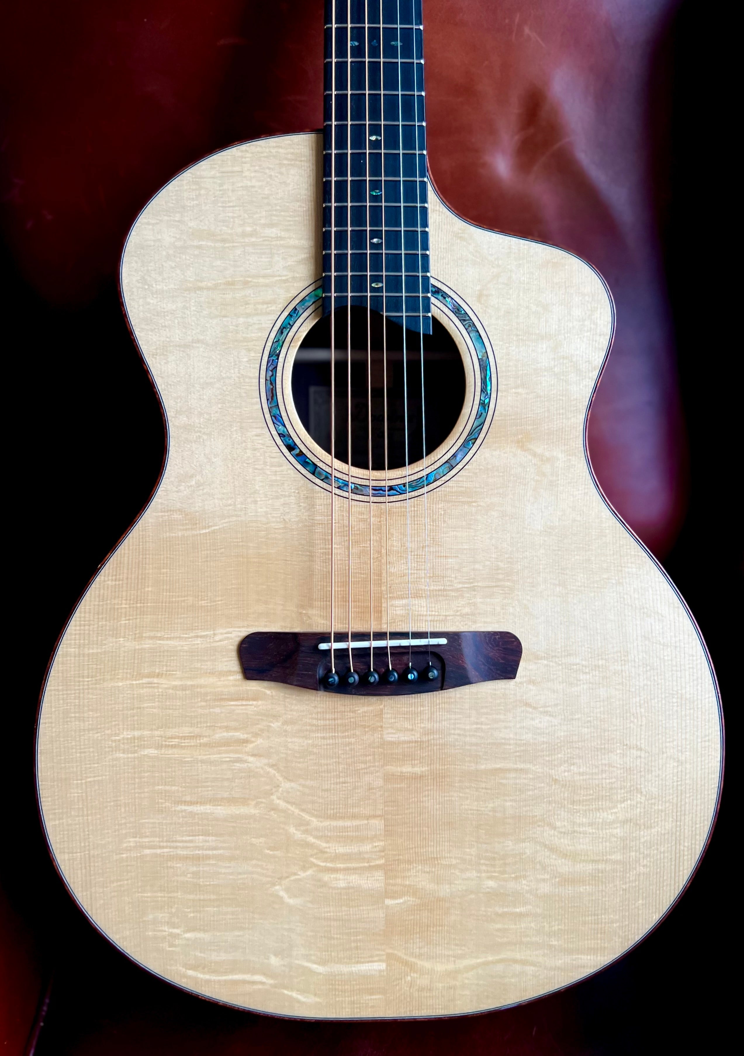 Dowina New York Rosewood GAC Custom Thermo Cure Full Gloss, Acoustic guitar for sale at Richards Guitars.