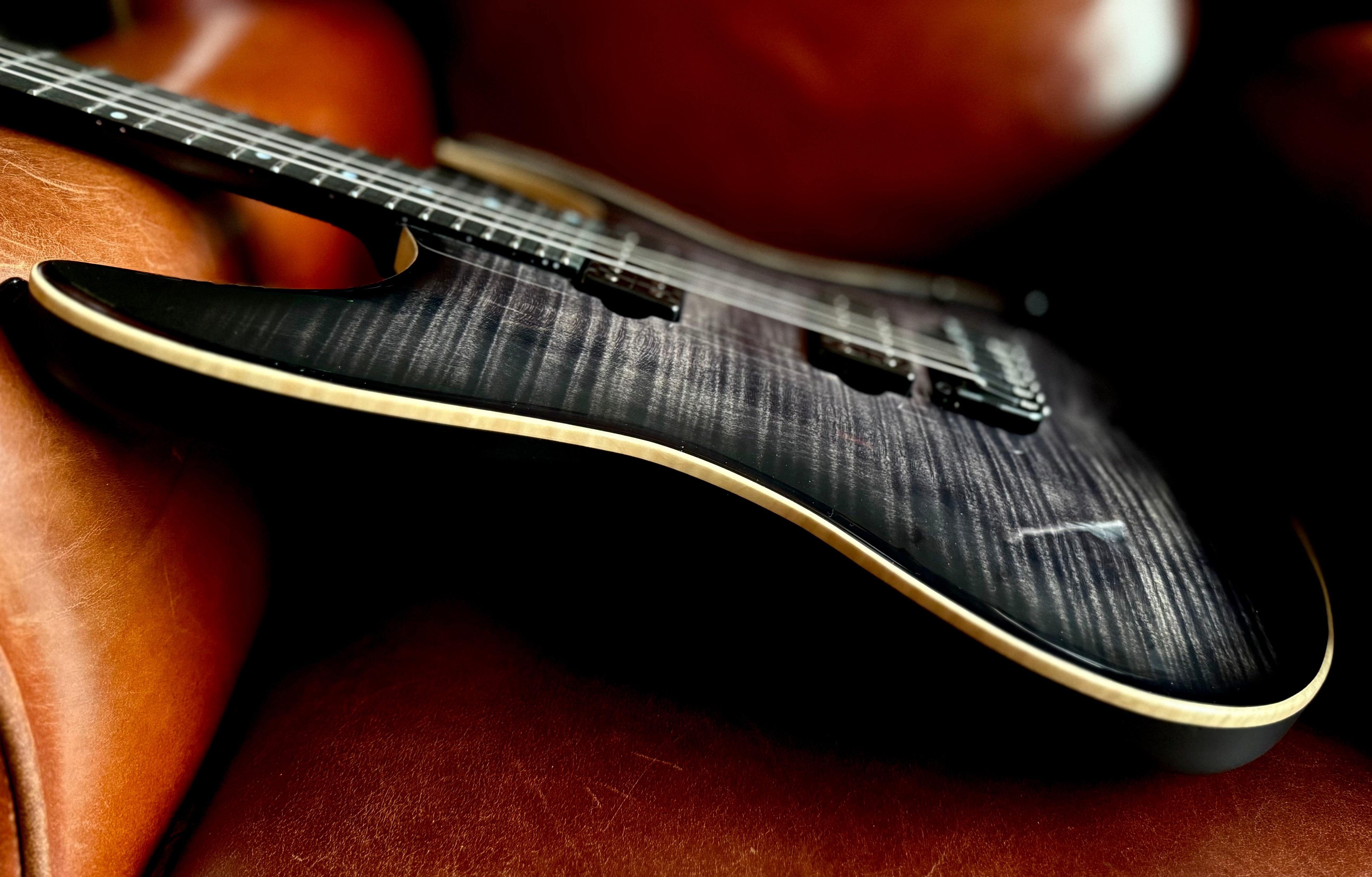 Valenti Nebula Dark Night Custom : Hand Made In Italy Richards Guitars Of Stratford Upon Avon