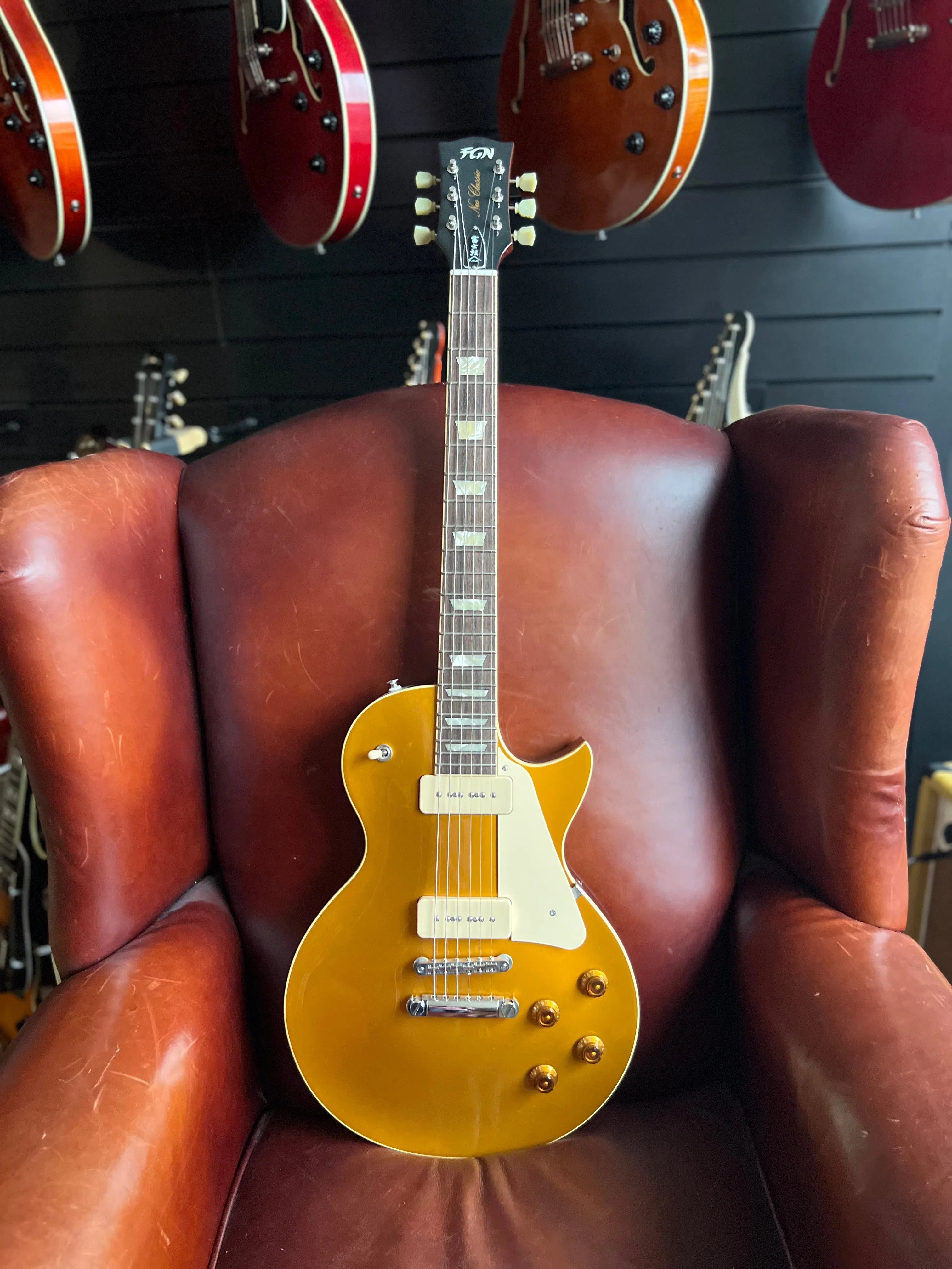 FGN Neo Classic NLS11RMP Antique Gold (AG) With Gig Bag, Electric Guitar for sale at Richards Guitars.