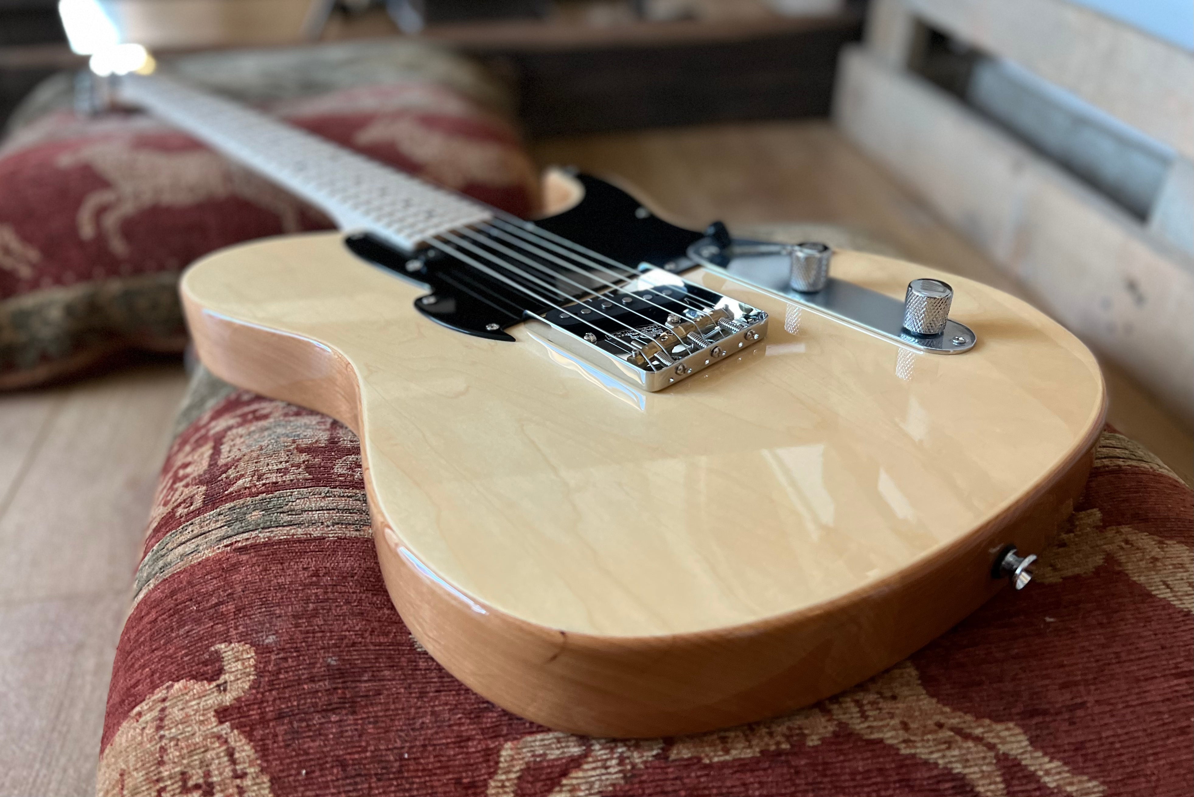 FRET KING COUNTRY SQUIRE CLASSIC TONEMASTER - NATURAL MAPLE (Includes Our £85 Pro Setup Free), Electric Guitar for sale at Richards Guitars.