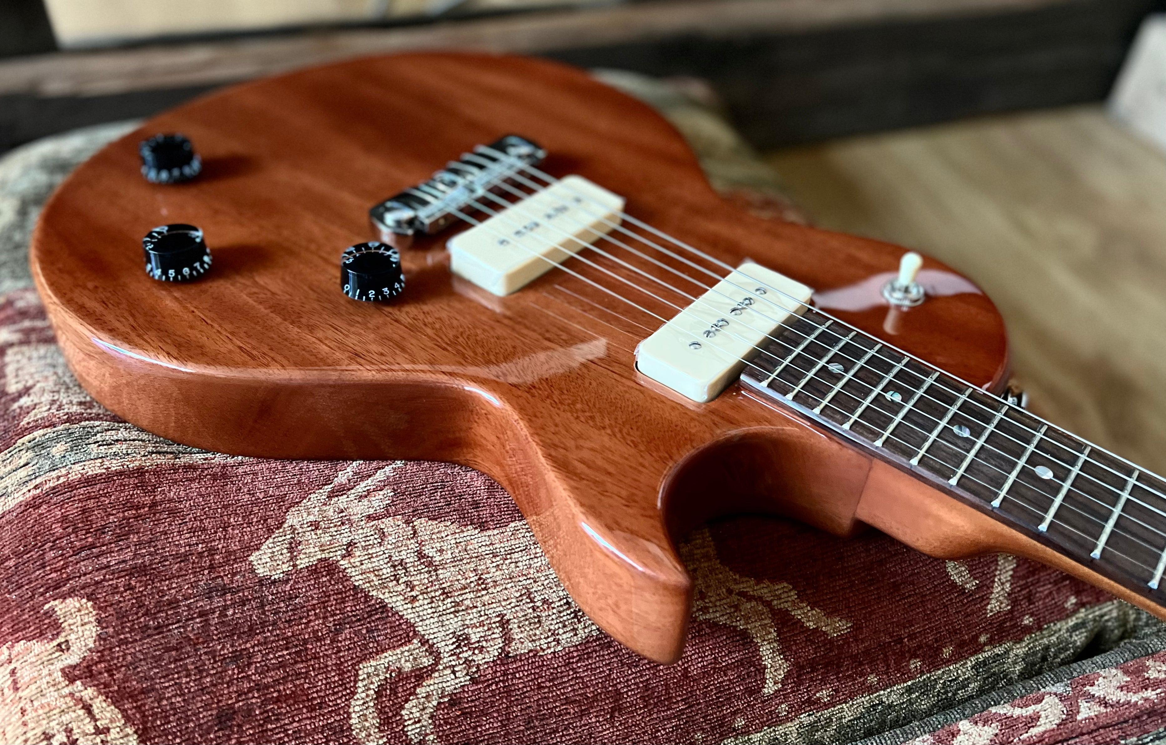 FRET KING ECLAT STANDARD GUITAR - NATURAL MAHOGANY (Includes Our £85 Pro Setup Free), Electric Guitar for sale at Richards Guitars.