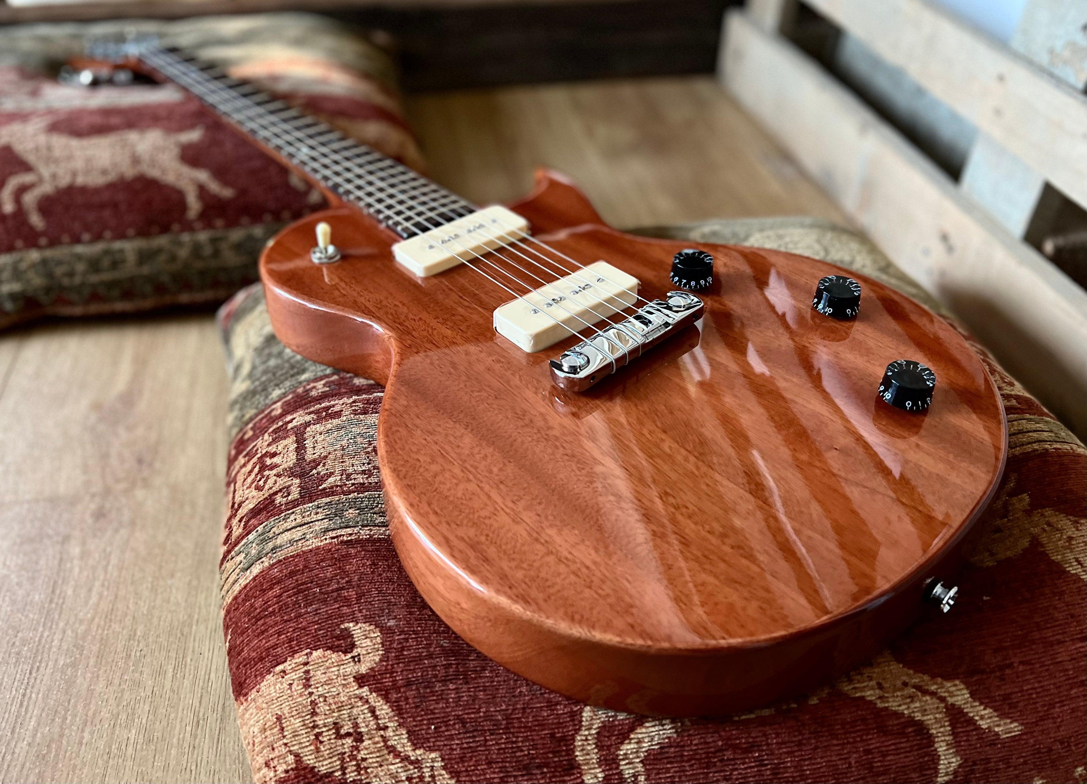 FRET KING ECLAT STANDARD GUITAR - NATURAL MAHOGANY (Includes Our £85 Pro Setup Free), Electric Guitar for sale at Richards Guitars.