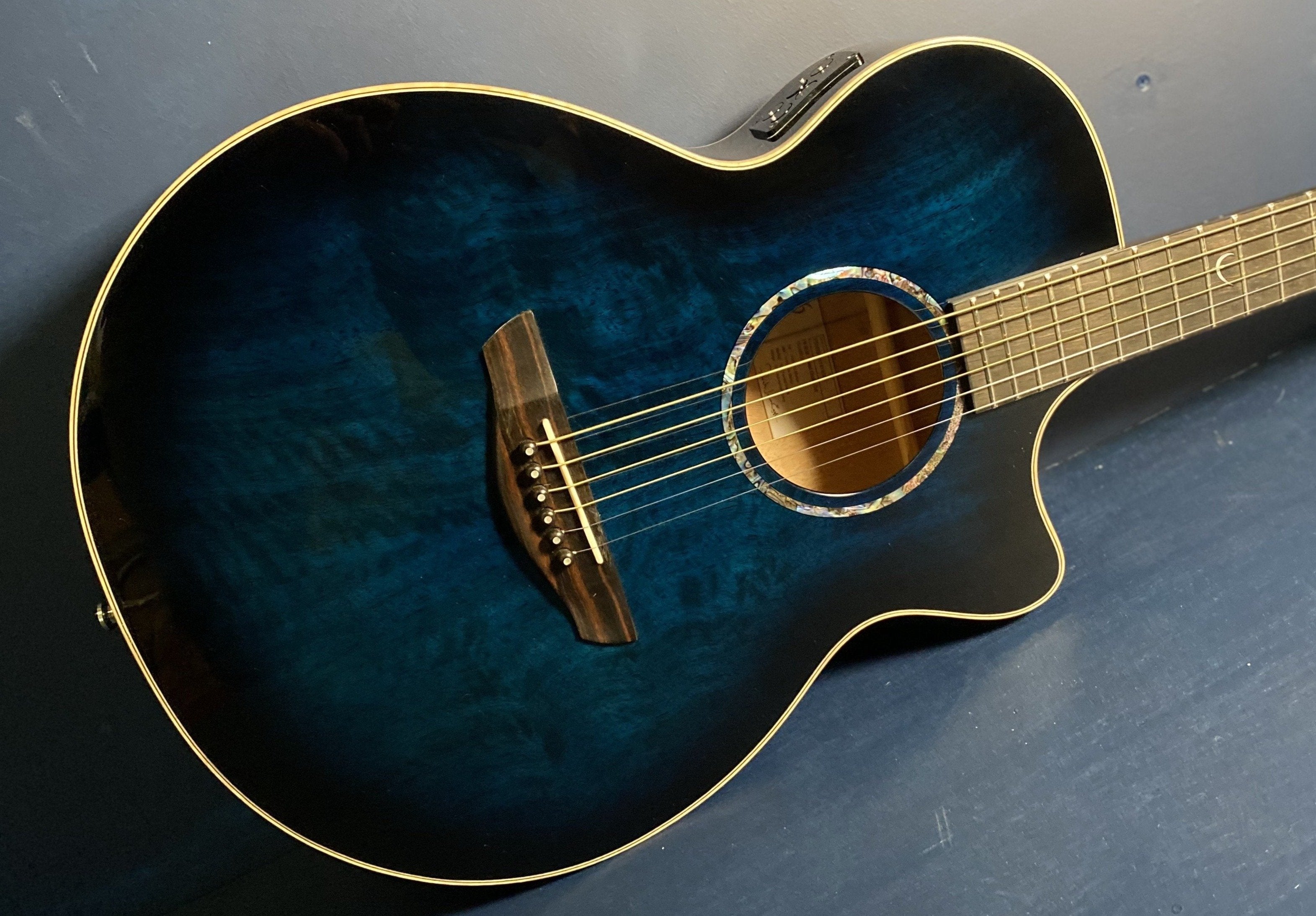 Faith FVBLM Blue Moon Venus Electro Acoustic Guitar [Reduced to clear!], Electro Acoustic Guitar for sale at Richards Guitars.