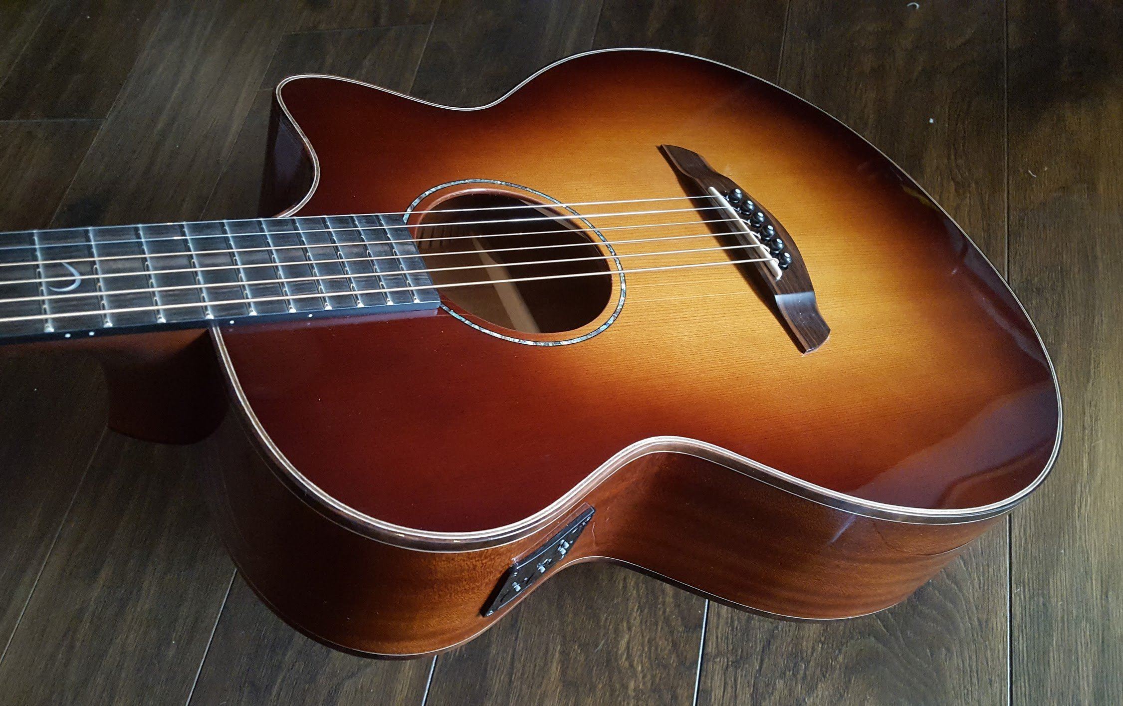 Faith FVSB45 Electro Acoustic Guitar with 45mm Nut, Electro Acoustic Guitar for sale at Richards Guitars.