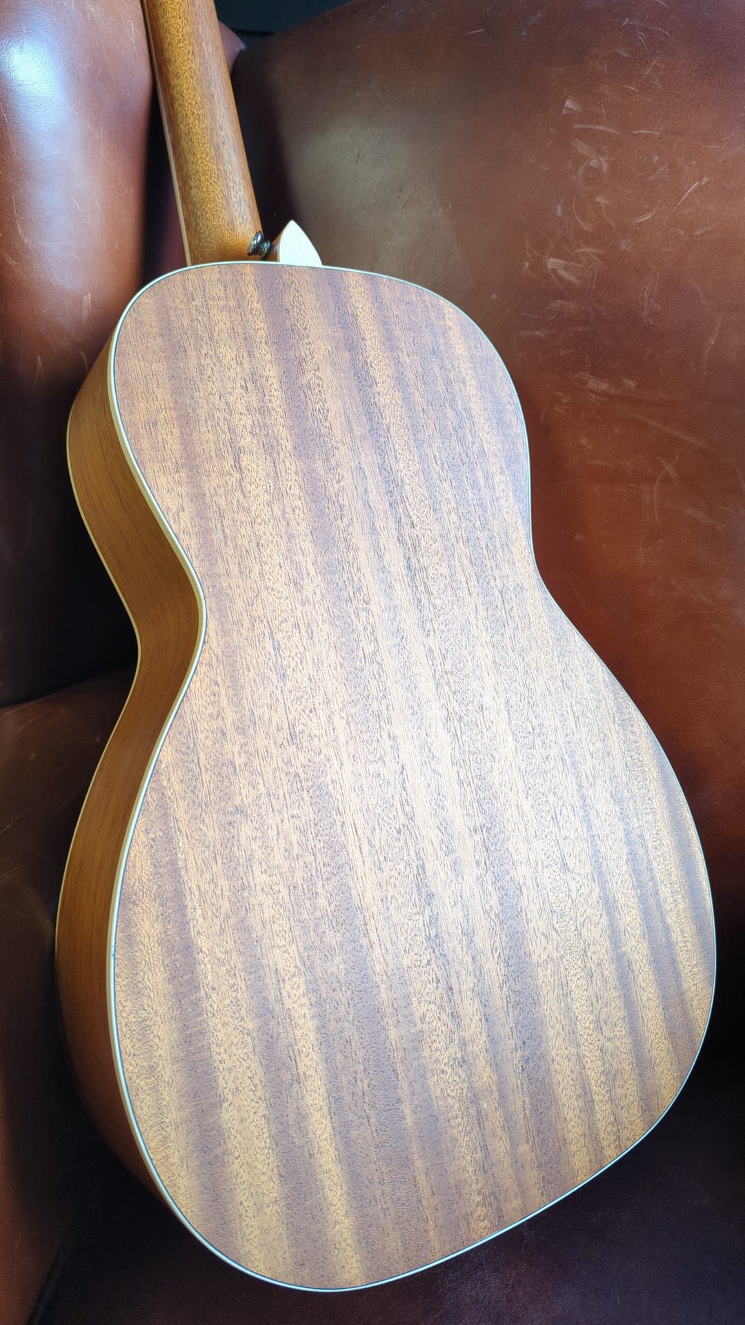 Auden Neo Emily Rose (used), Electro Acoustic Guitar for sale at Richards Guitars.