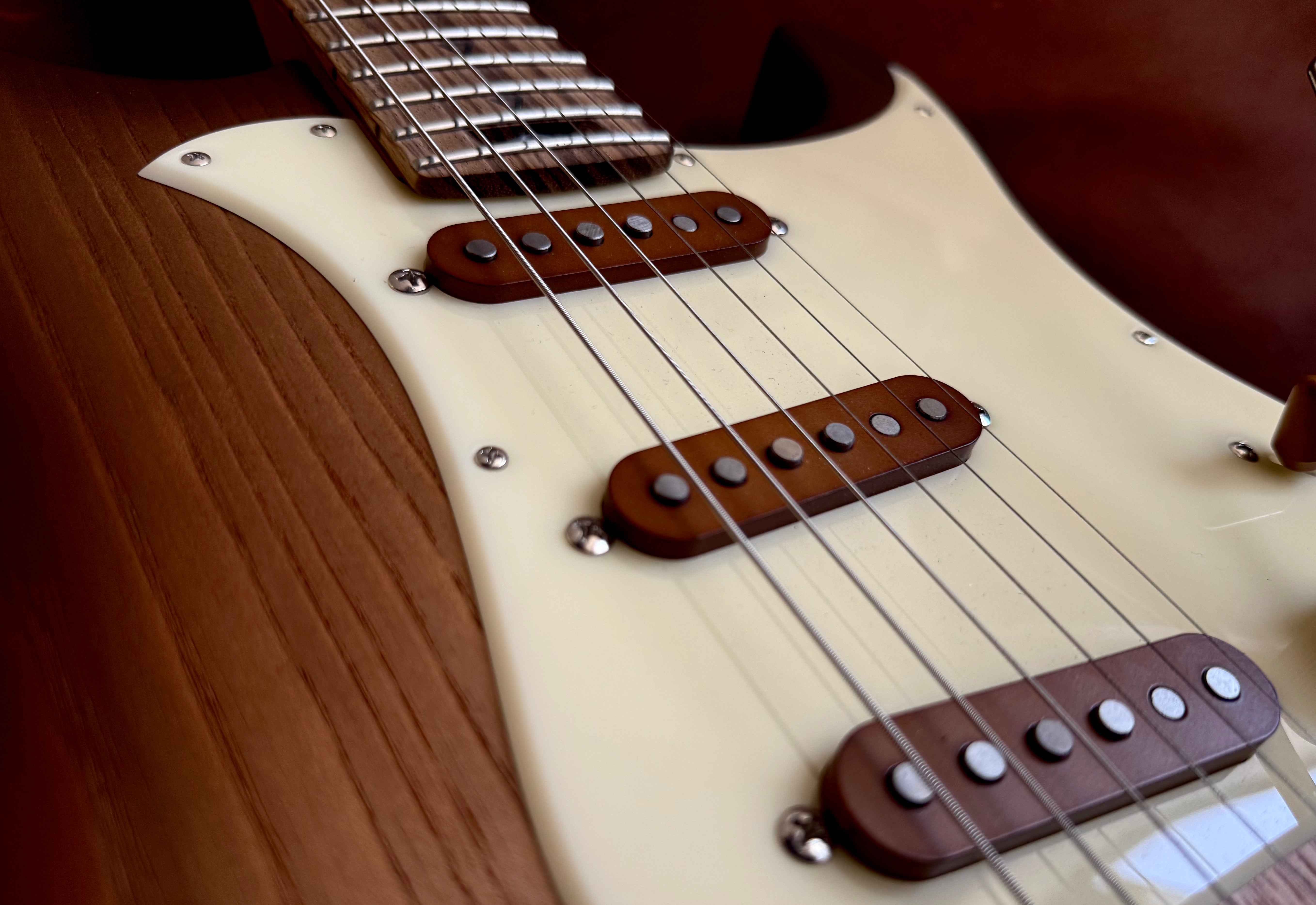 Buy Valiant Soothsayer "One of a Kind" Custom Shop.  Mind Blowing!!! 