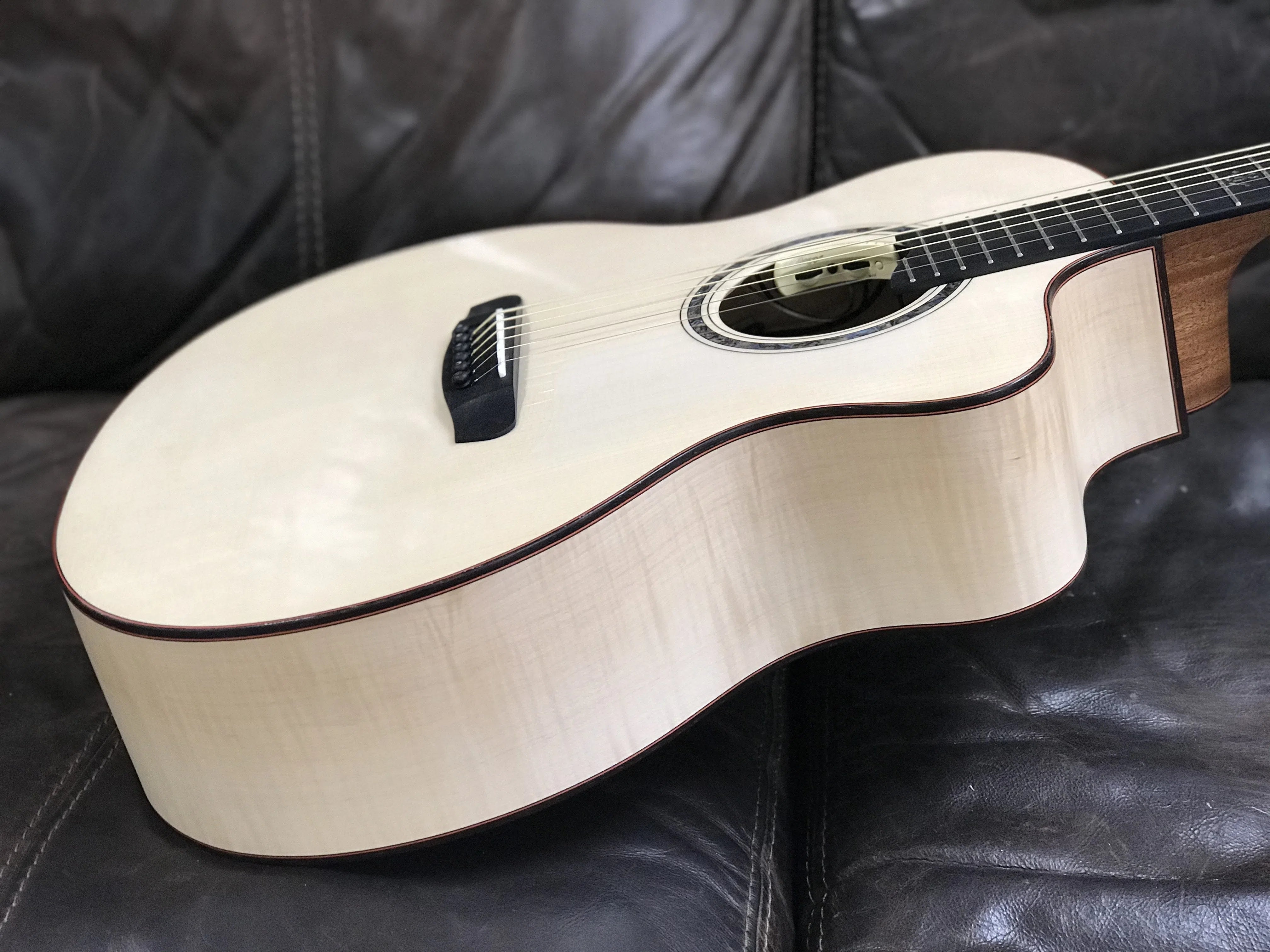 Dowina Maple / Rosewood / Maple Trio Plate (Silk Road) GAC, Acoustic Guitar for sale at Richards Guitars.