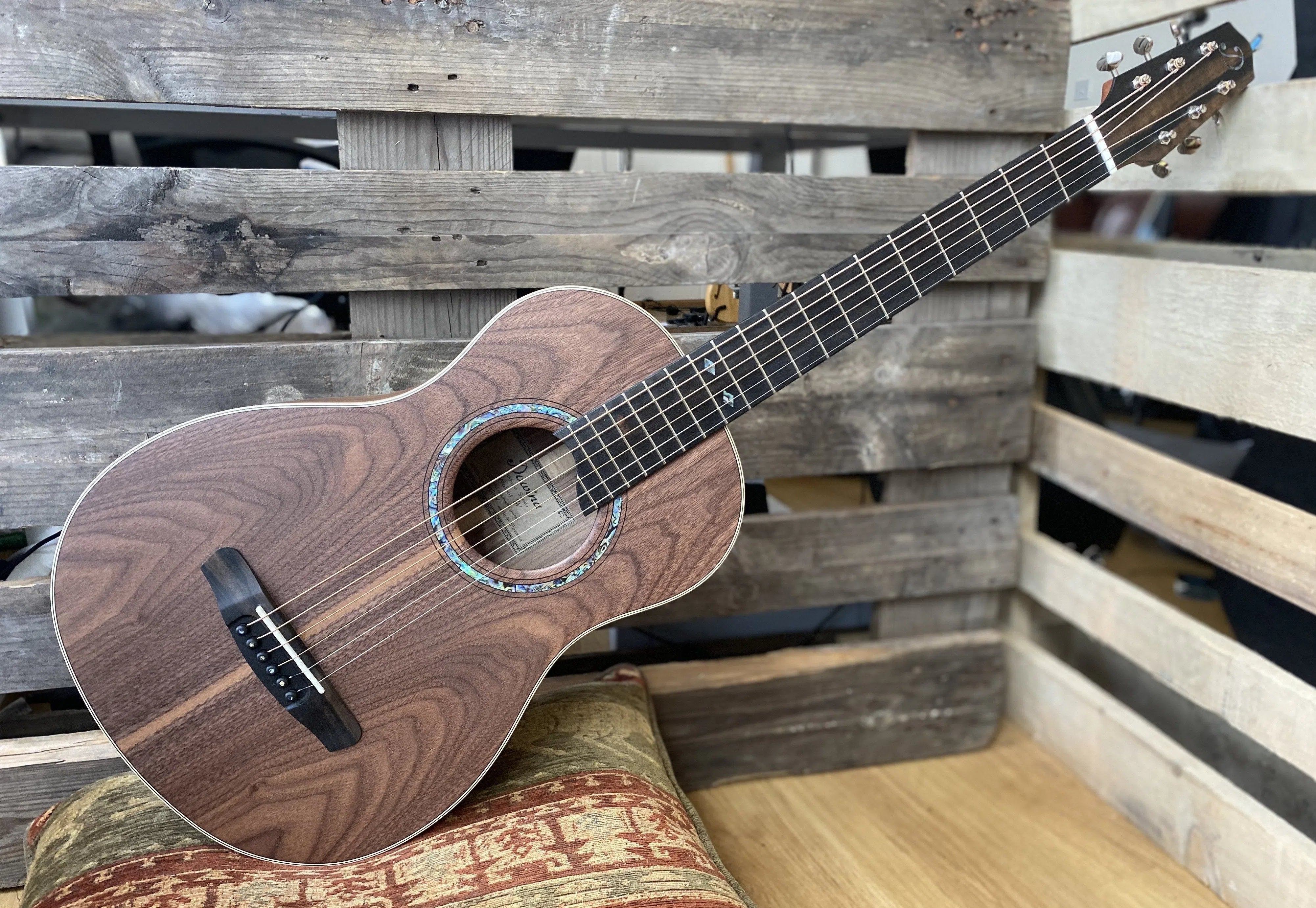 Dowina Walnut Tribute Deluxe BV, Acoustic Guitar for sale at Richards Guitars.