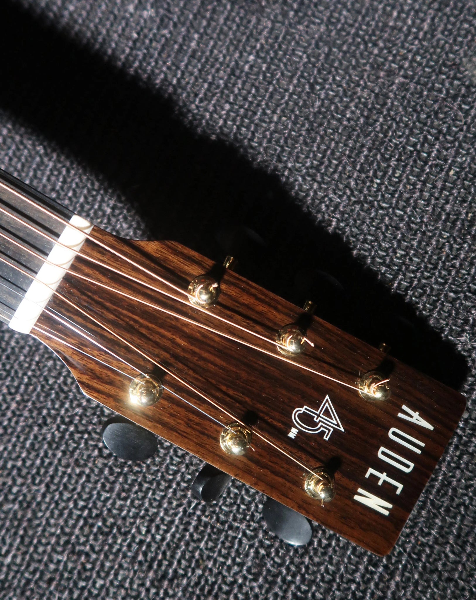 Auden Artist 45 Chester Cutaway Maple Left Handed. - Richards Guitars Of Stratford Upon Avon