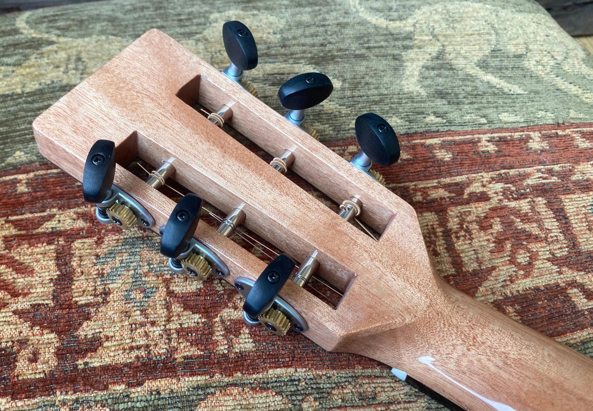 Auden Artist Emily Rose Spruce/Maple. - Richards Guitars Of Stratford Upon Avon