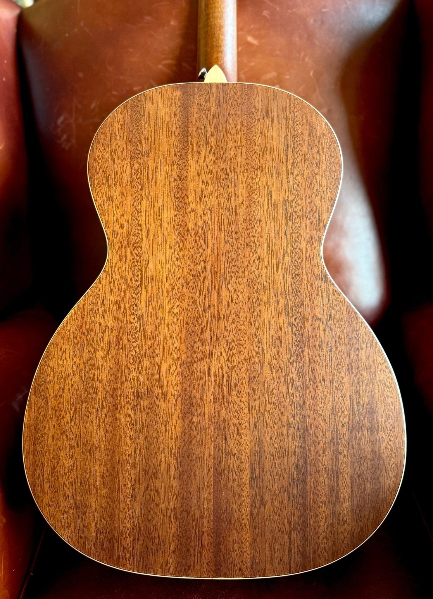 Auden Chester Tobacco Electro Acoustic Guitar - Richards Guitars Of Stratford Upon Avon