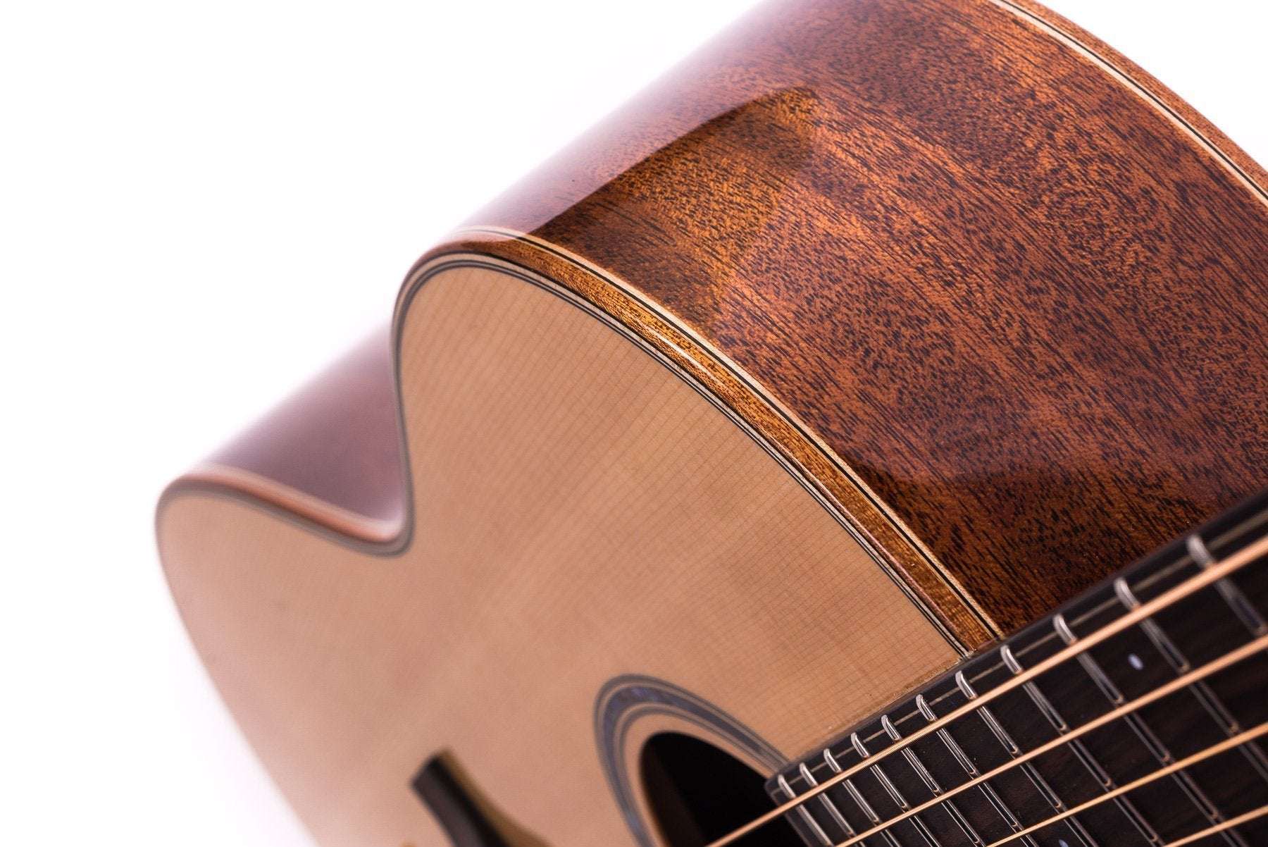 AUDEN MAHOGANY SERIES – JULIA SPRUCE FULL BODY - Richards Guitars Of Stratford Upon Avon