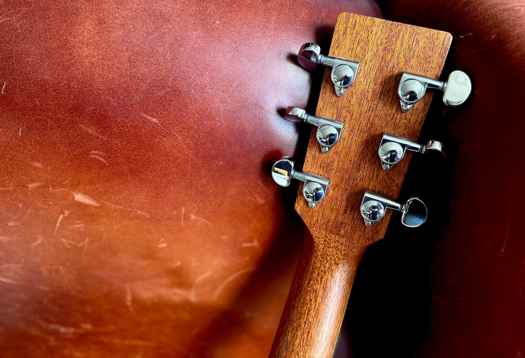 Auden Neo Bowman Electro Acoustic Guitar - Richards Guitars Of Stratford Upon Avon