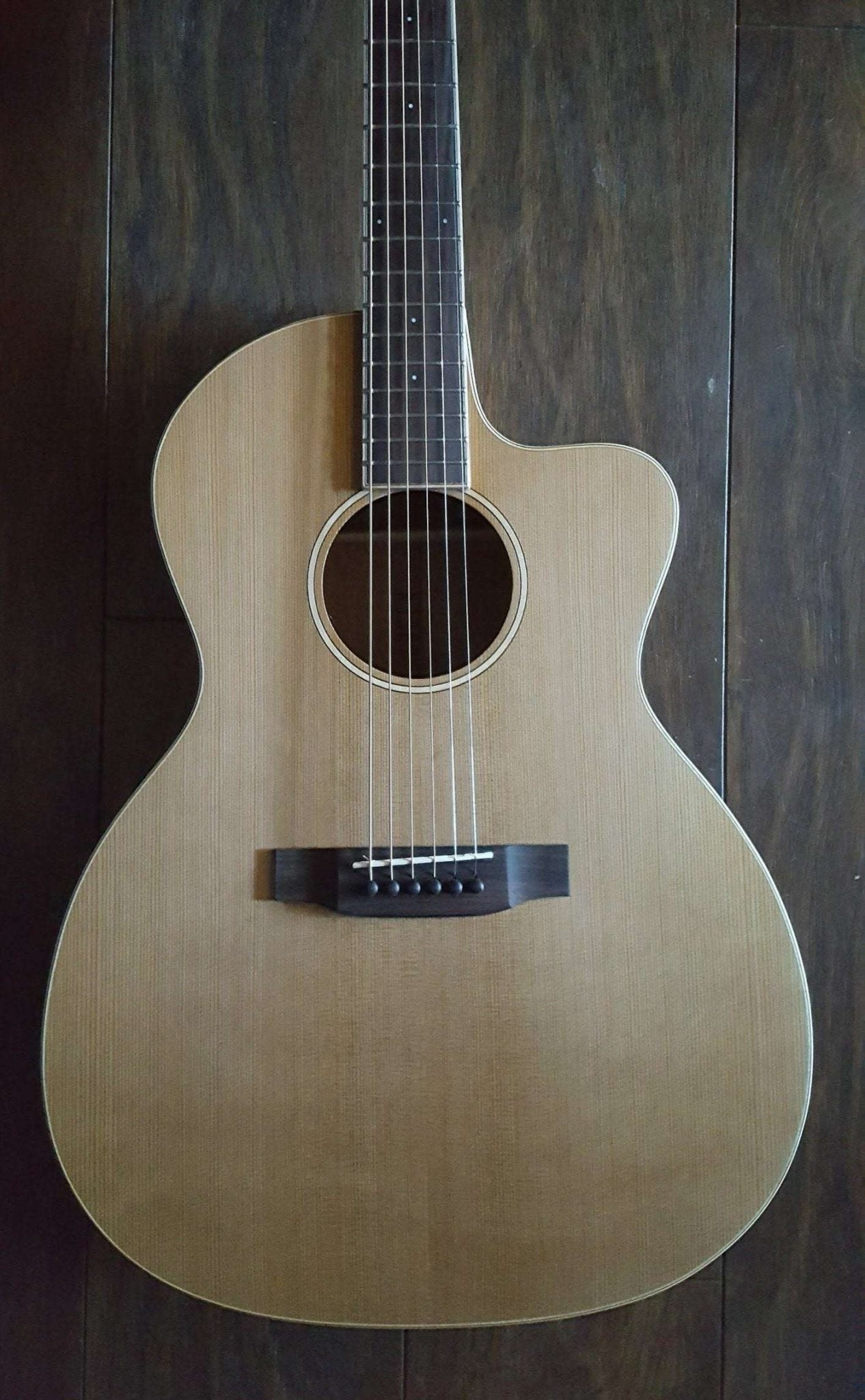 Auden Neo Chester Cutaway. - Richards Guitars Of Stratford Upon Avon
