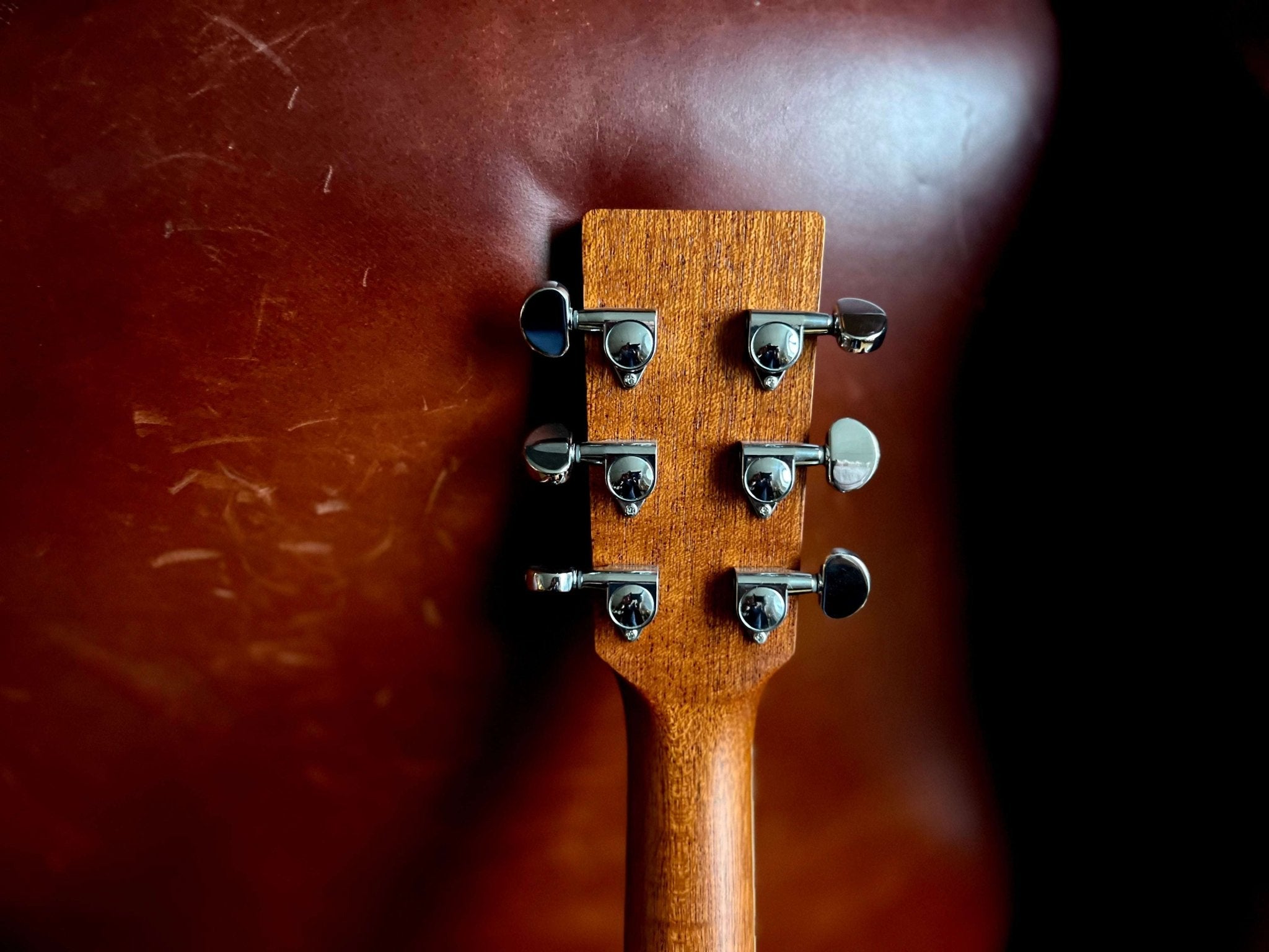 Auden Neo Chester Cutaway. - Richards Guitars Of Stratford Upon Avon