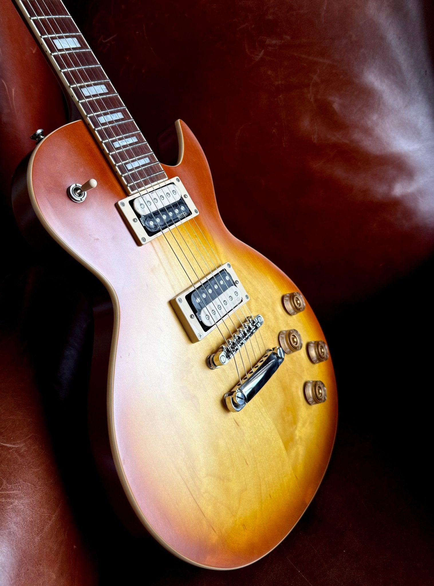 Cort CR300 Aged Vintage Burst With EMG RetroActive FAT 55 Pickups! Beautiful! - Richards Guitars Of Stratford Upon Avon