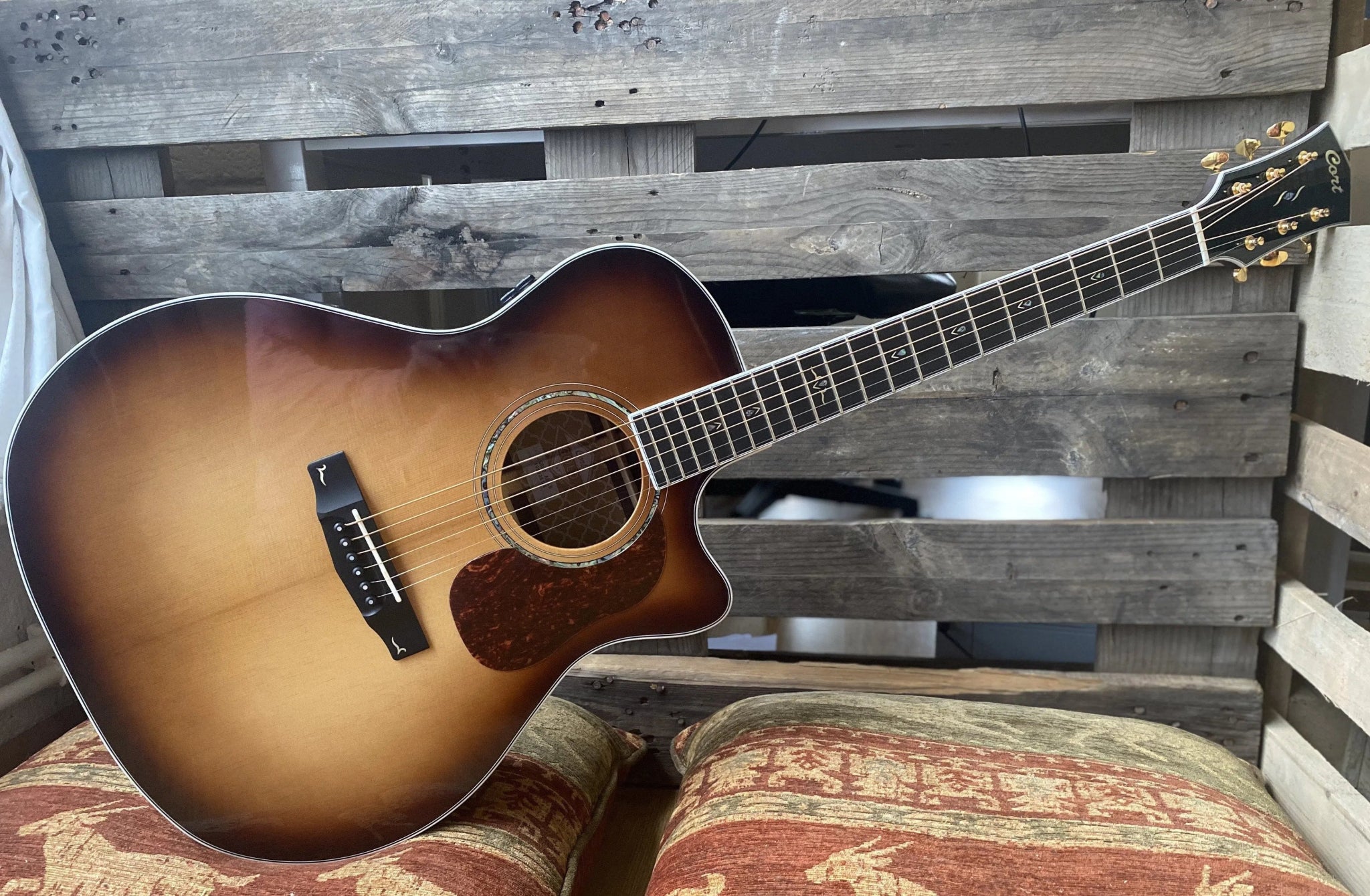 Cort Gold Electro Acoustic A8 Electro Acoustic Guitar w/case Lightburst - Richards Guitars Of Stratford Upon Avon