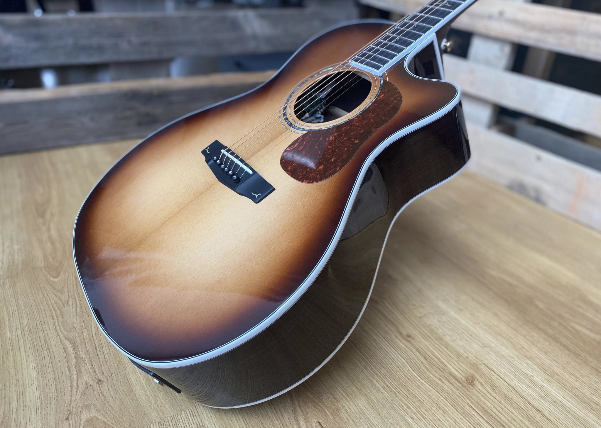Cort Gold Electro Acoustic A8 Electro Acoustic Guitar w/case Lightburst - Richards Guitars Of Stratford Upon Avon