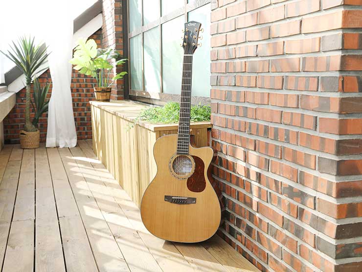 Cort Gold OC6 w/case Natural Electro Acoustic Guitar - Richards Guitars Of Stratford Upon Avon