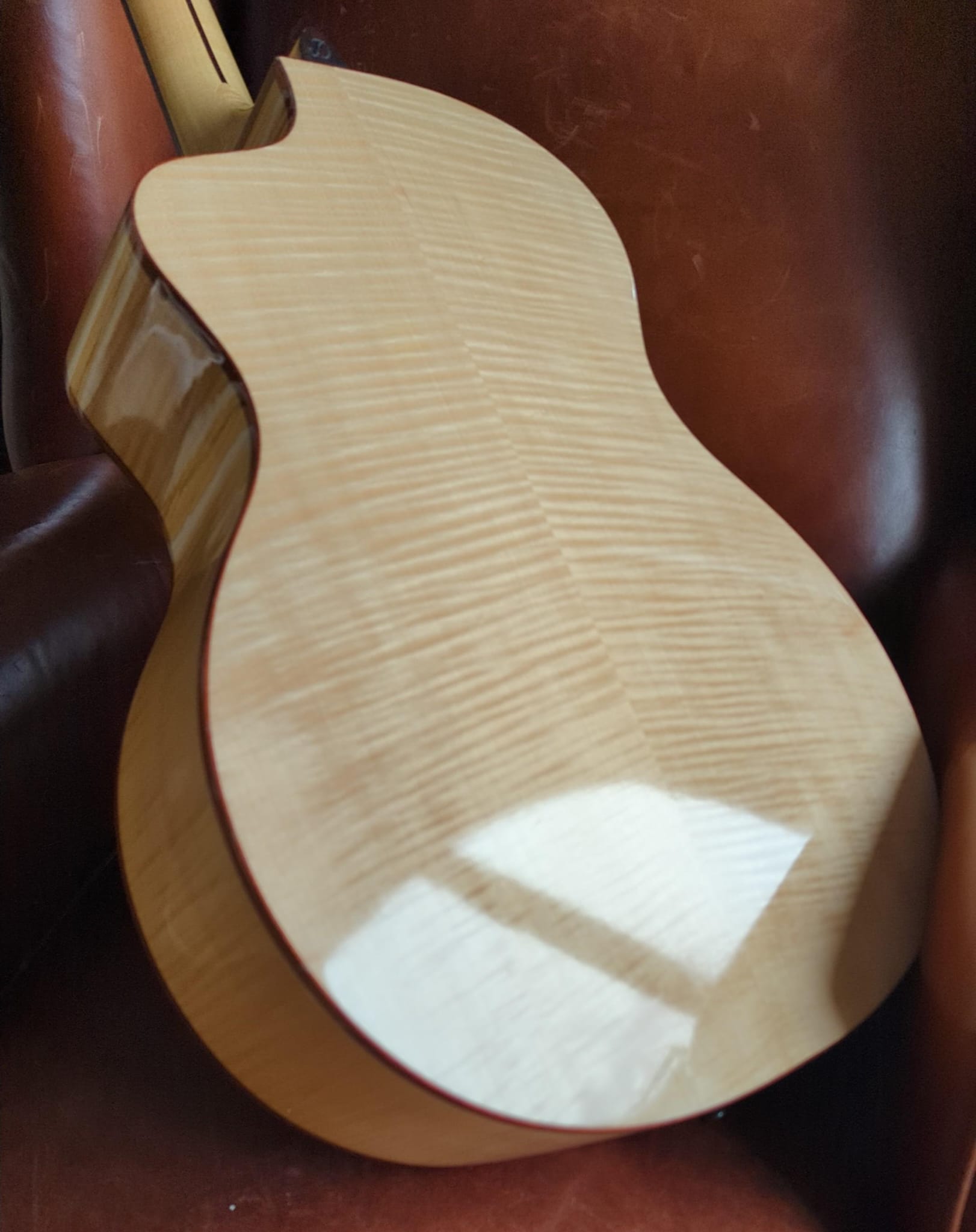 Dowina Acero GAc - Swiss Spruce and Maple (Used) - Richards Guitars Of Stratford Upon Avon