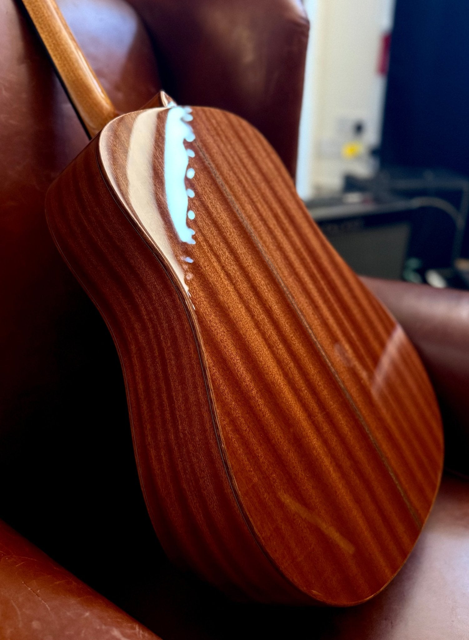 Duke D-MC Dreadnougt Acoustic Guitar - Richards Guitars Of Stratford Upon Avon