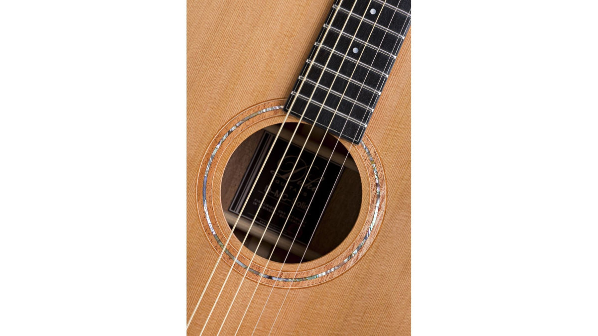 Duke D-MC-Solid Acoustic Guitar (Inc Deluxe Gigbag) - Richards Guitars Of Stratford Upon Avon