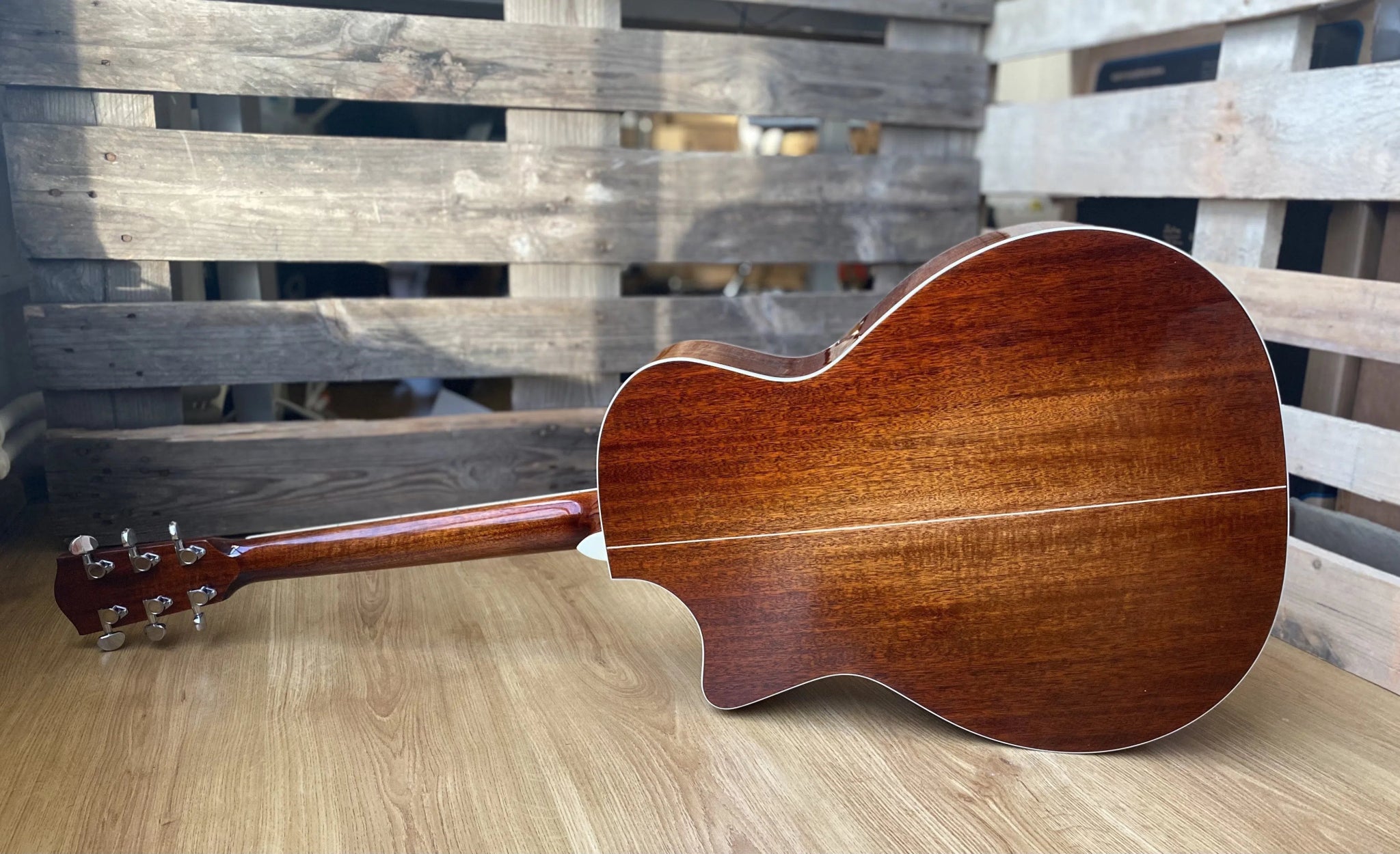 Eastman AC322CE Grand Auditorium Electro Acoustic Guitar w/ cutaway (Price inc. Custom Pro Setup Package) - Richards Guitars Of Stratford Upon Avon