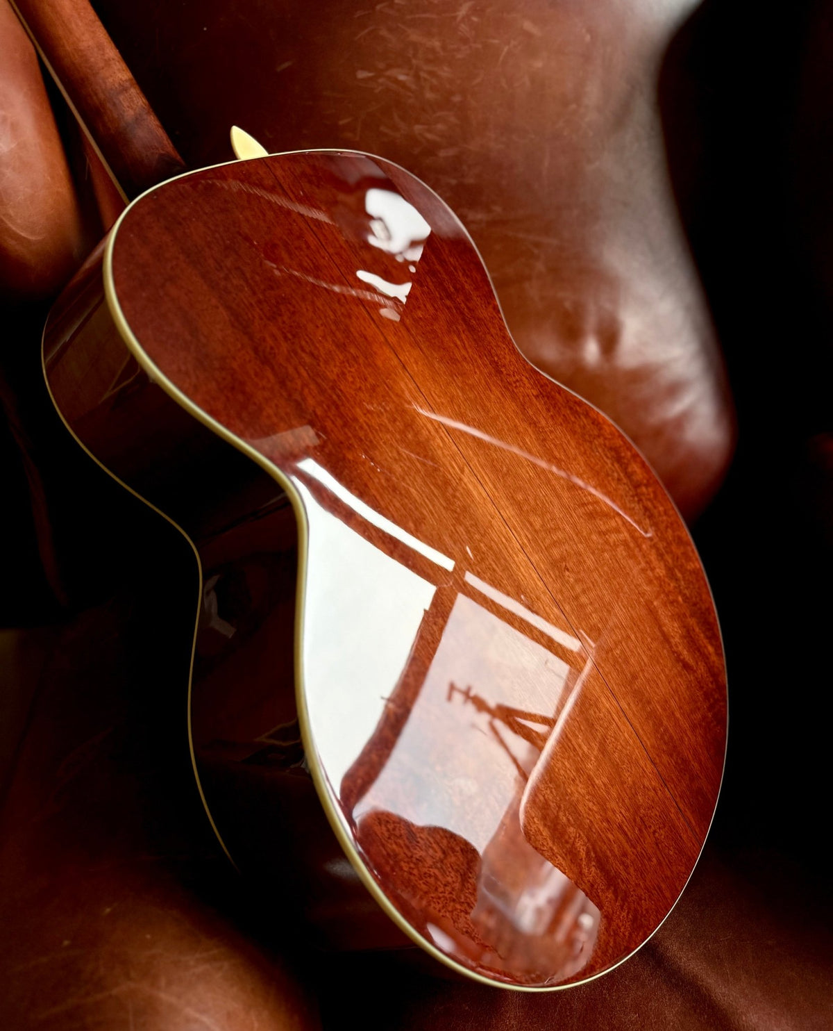 Eastman AC330E-12-SB Jumbo Sunburst Electro Acoustic Guitar - Richards Guitars Of Stratford Upon Avon