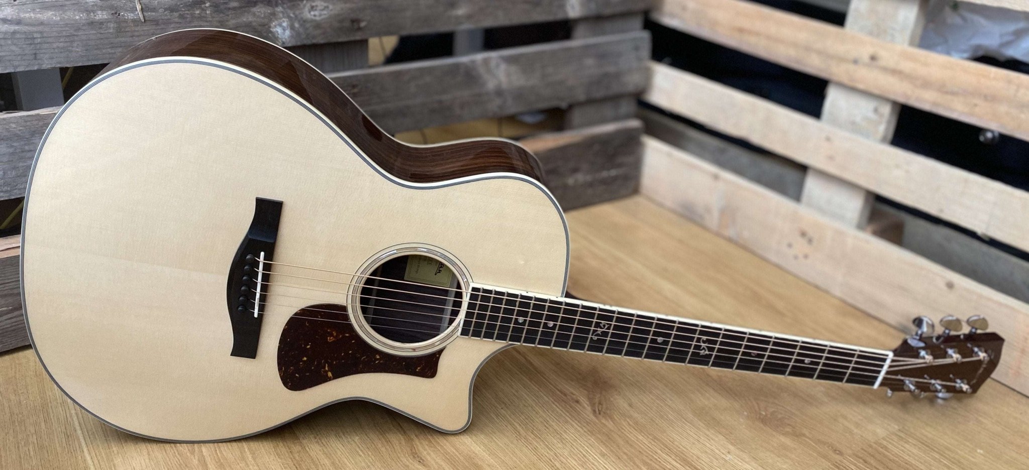 Eastman AC422CE Grand Auditorium Electro Acoustic Guitar w/ cutaway and LR Baggs VTC (Price inc. Custom Pro Setup Package) - Richards Guitars Of Stratford Upon Avon