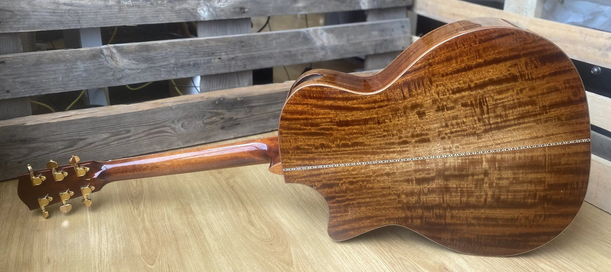 Eastman AC522CE GB Grand Auditorium w/ cutaway (Price inc. Custom Pro Setup Package) - Richards Guitars Of Stratford Upon Avon