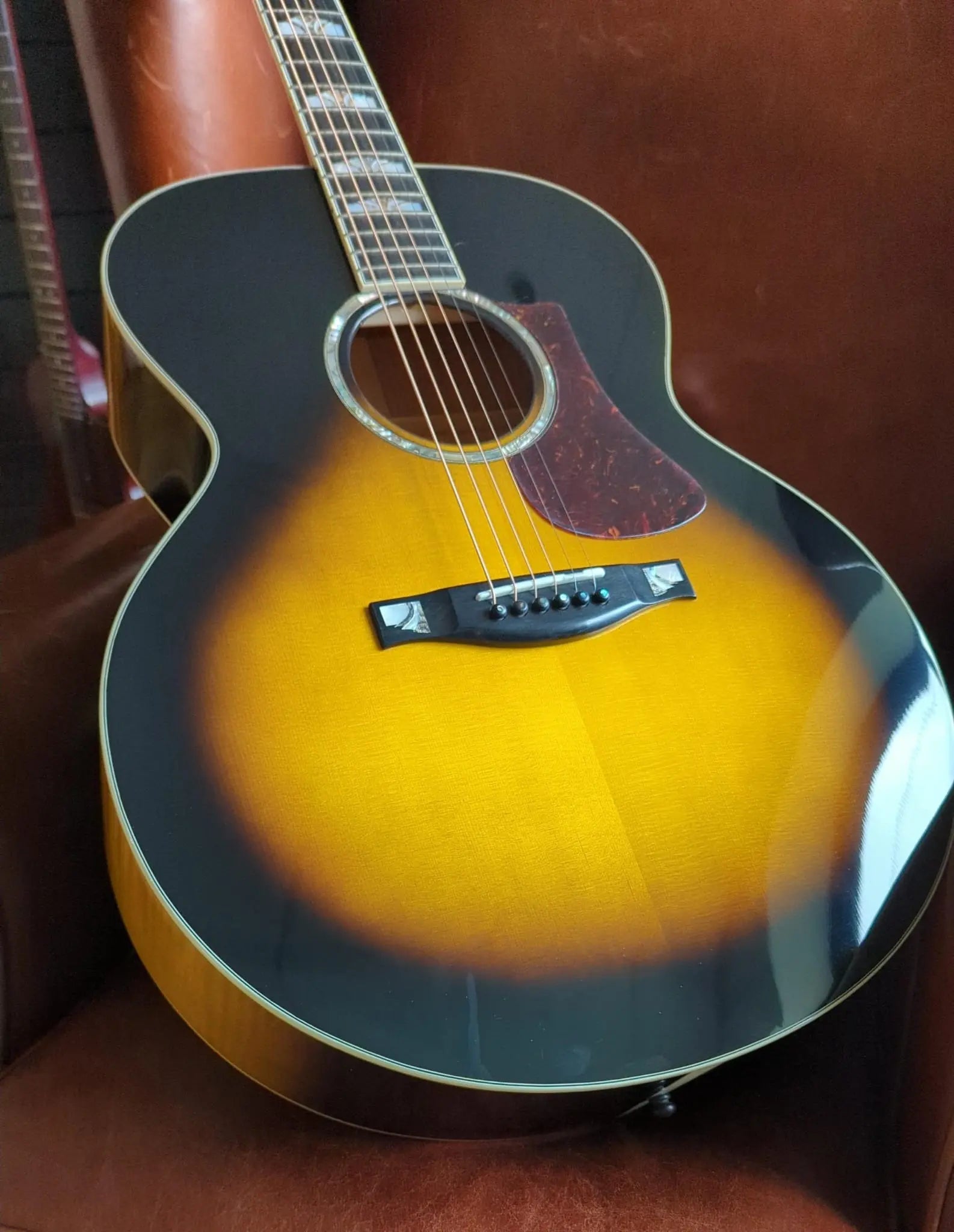 Eastman AC630 - SB [Used] - Richards Guitars Of Stratford Upon Avon