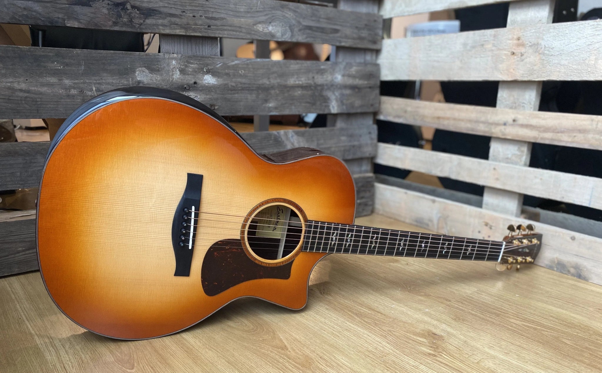 Eastman AC722CE - DF Grand Auditorium w/ cutaway (Price inc. Custom Pro Setup Package) - Richards Guitars Of Stratford Upon Avon