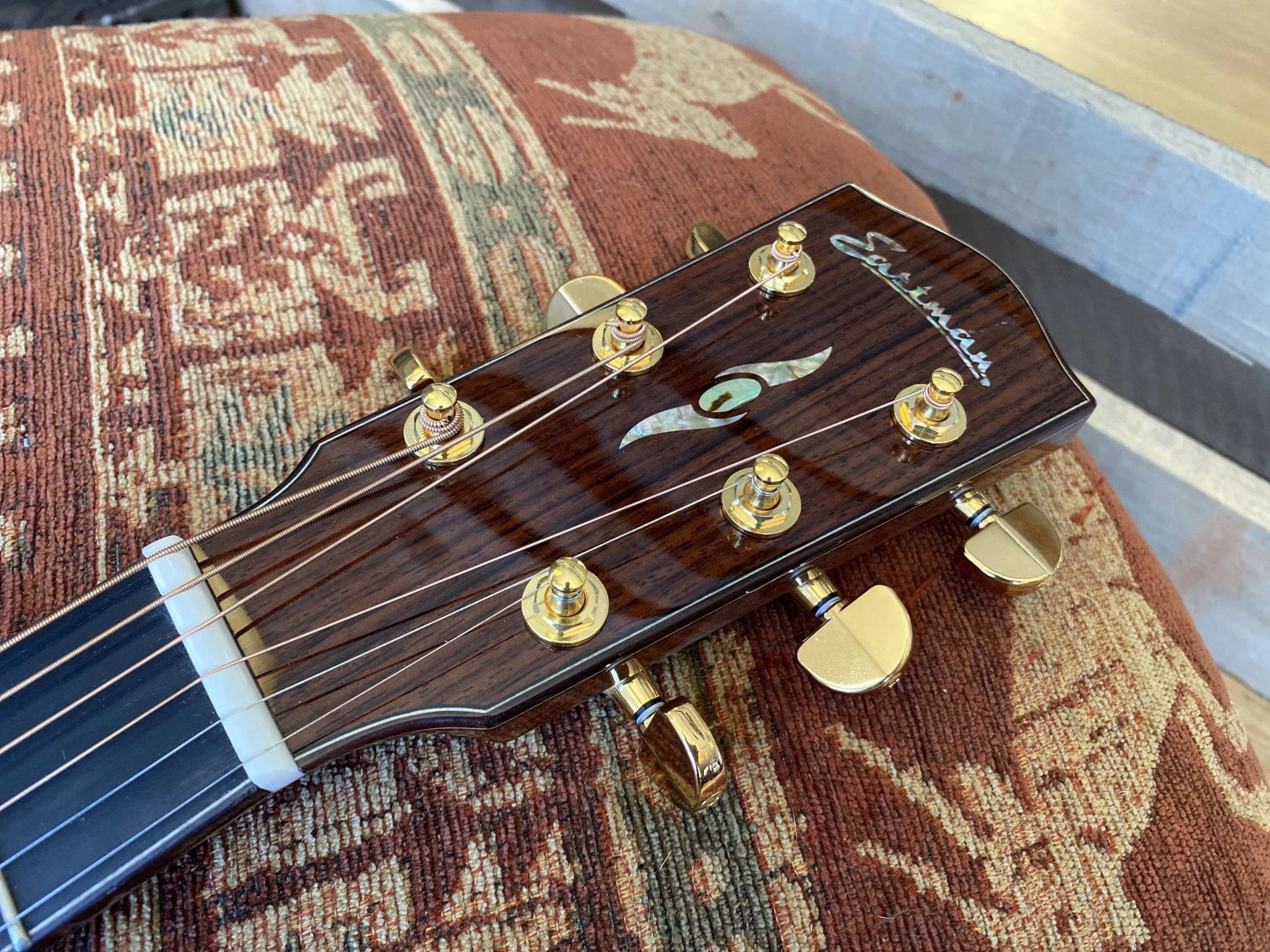 Eastman AC722CE Grand Auditorium w/ cutaway (Price inc. Custom Pro Setup Package) - Richards Guitars Of Stratford Upon Avon