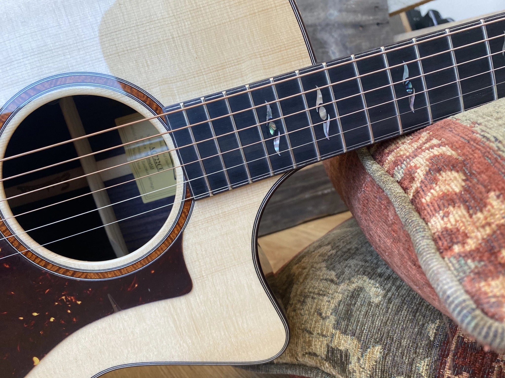 Eastman AC722CE Grand Auditorium w/ cutaway (Price inc. Custom Pro Setup Package) - Richards Guitars Of Stratford Upon Avon